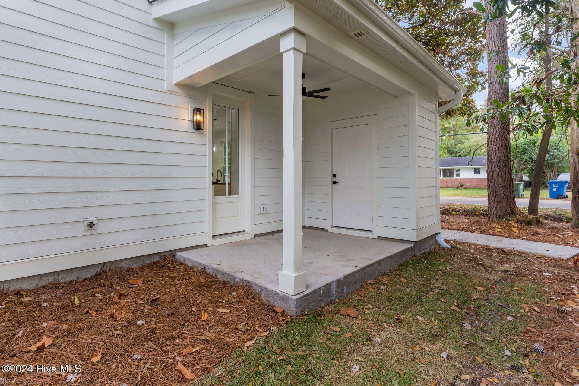 4211 Spirea Drive B Property Photo 32