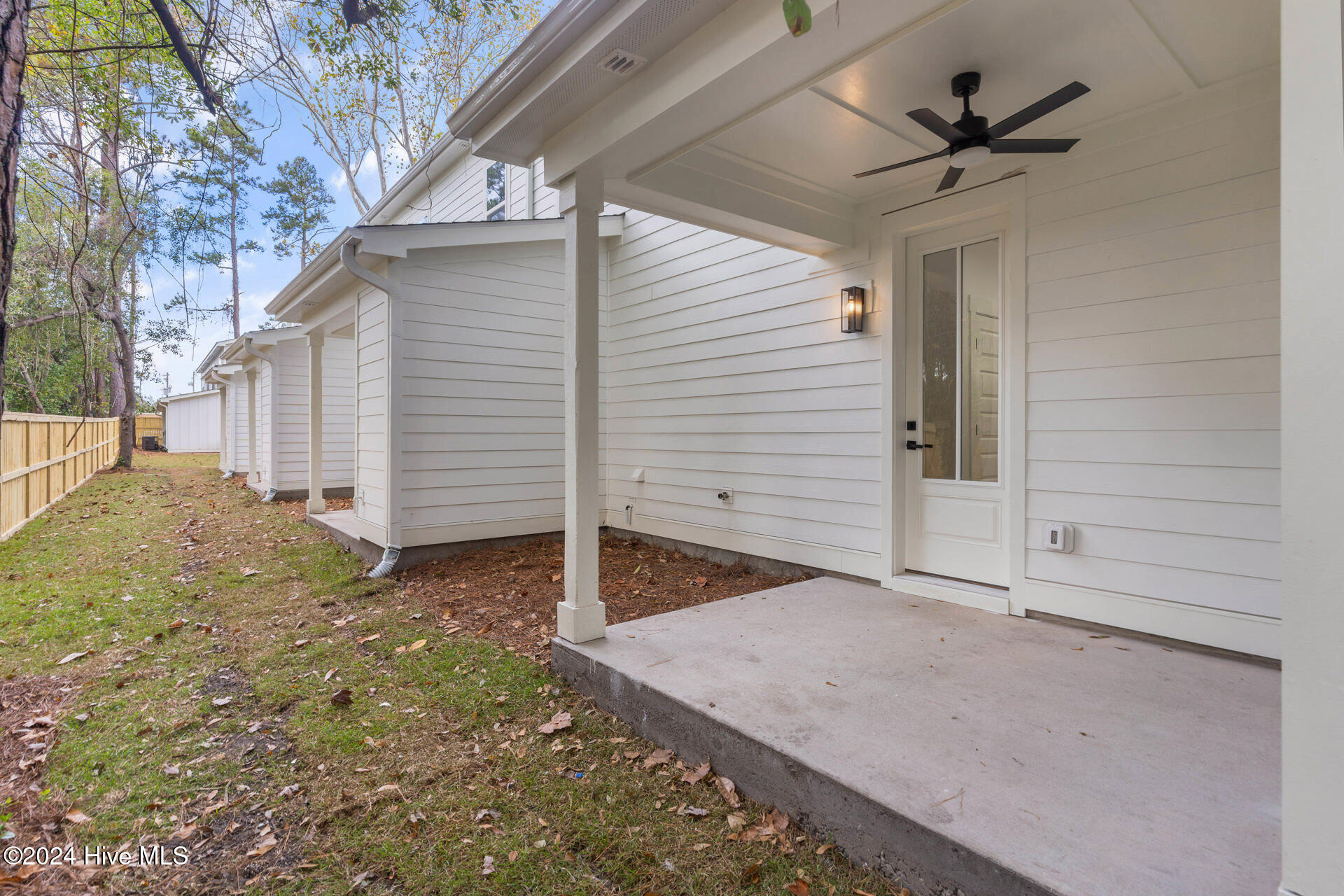 4211 Spirea Drive B Property Photo 33