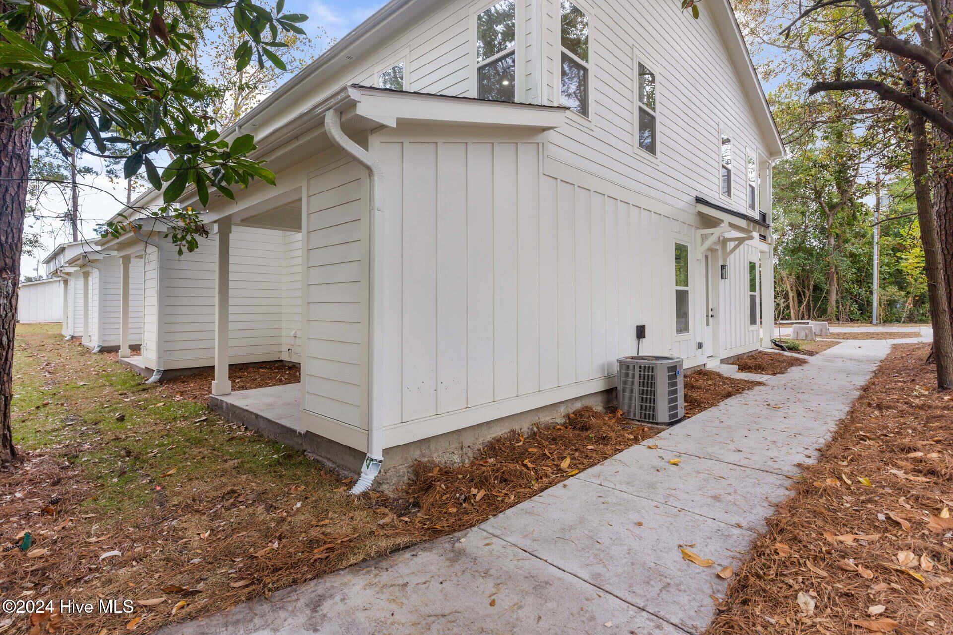 4211 Spirea Drive B Property Photo 35