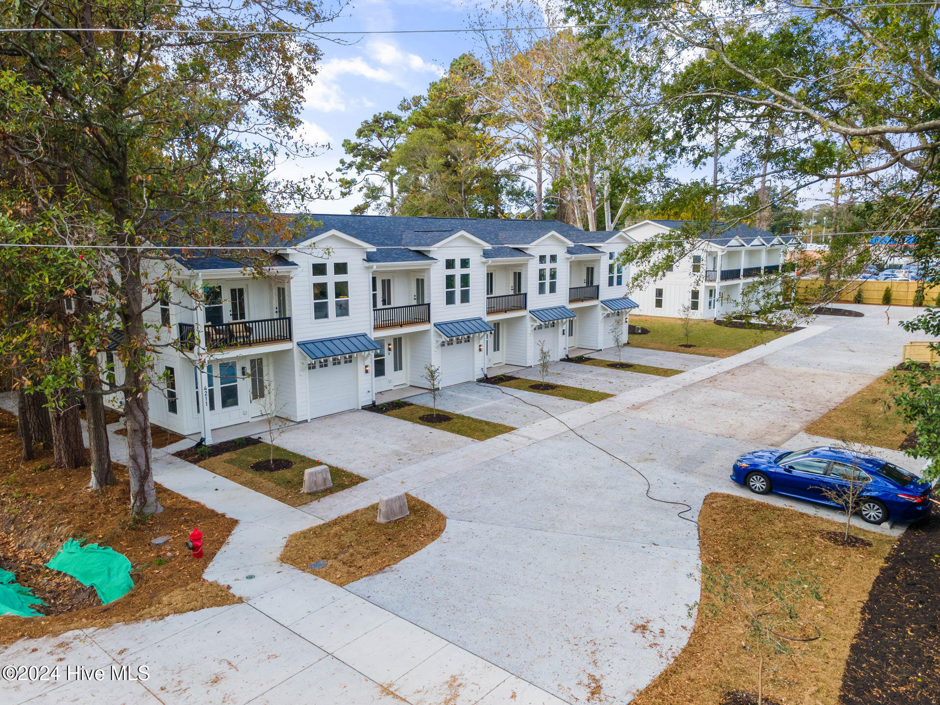 4211 Spirea Drive B Property Photo 43