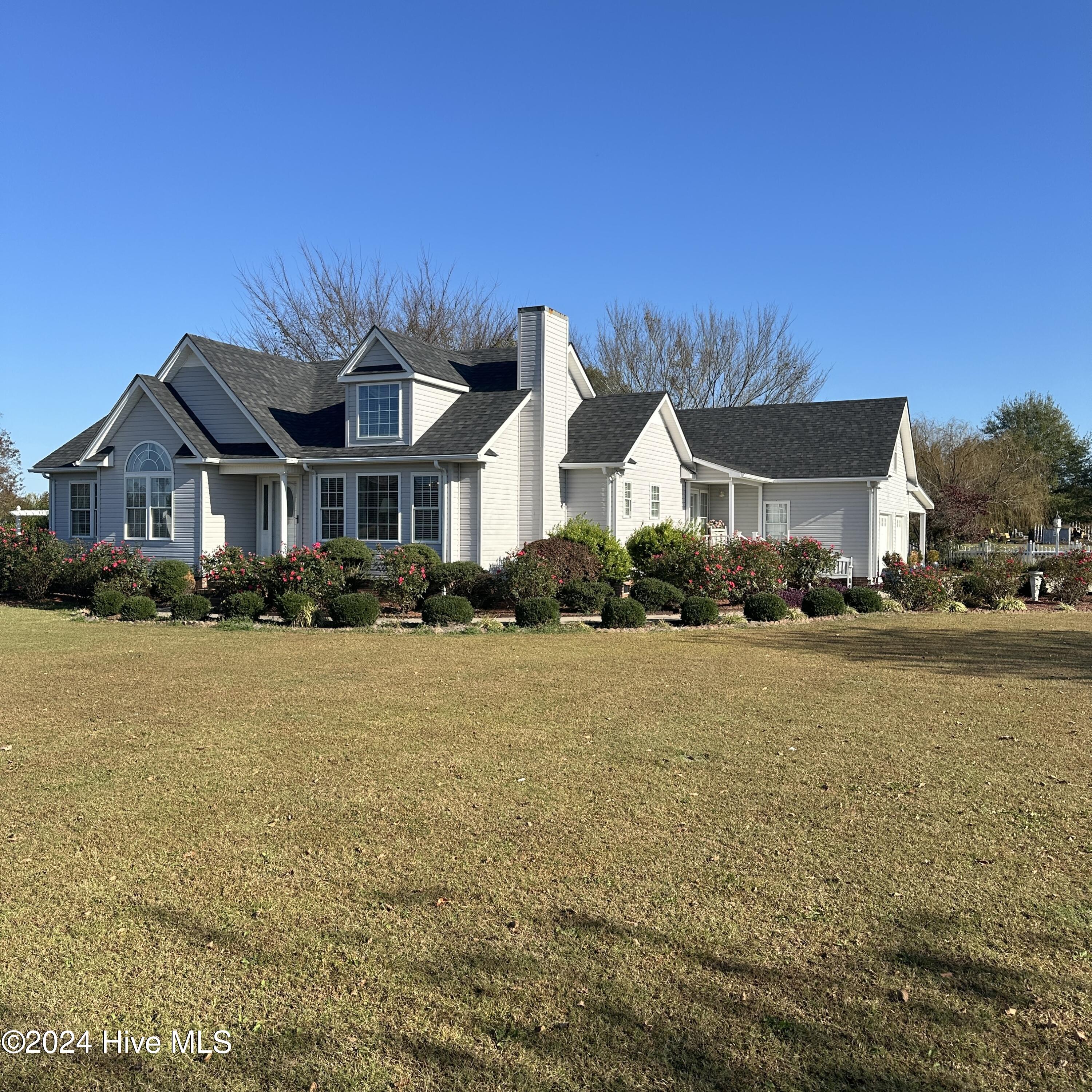 152 County Line Road Property Photo