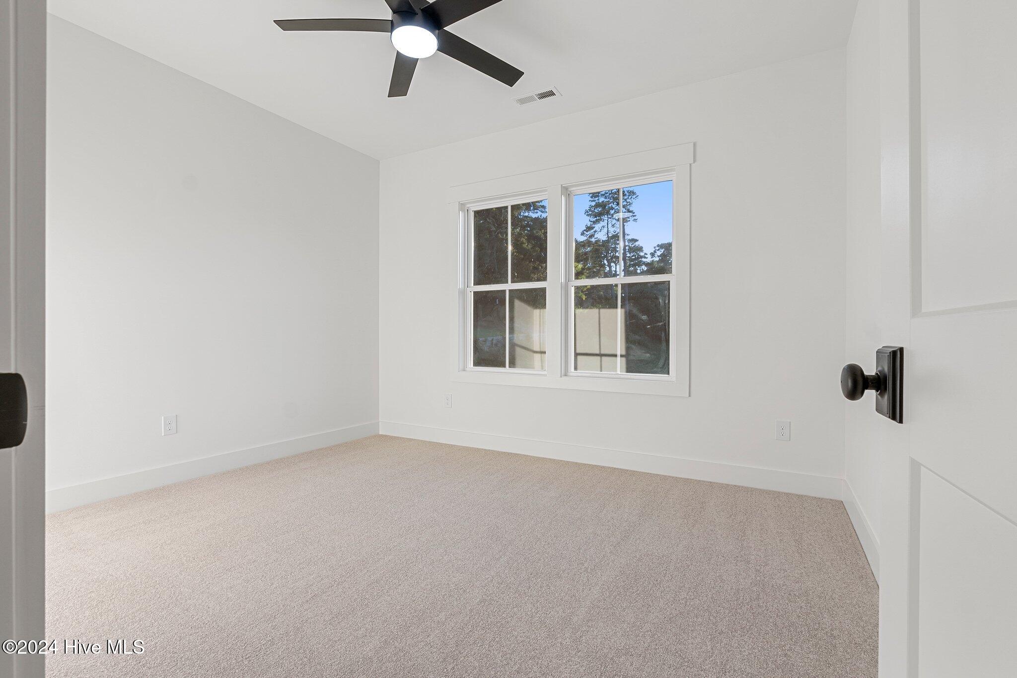 440 W Illinois Avenue Property Photo 48