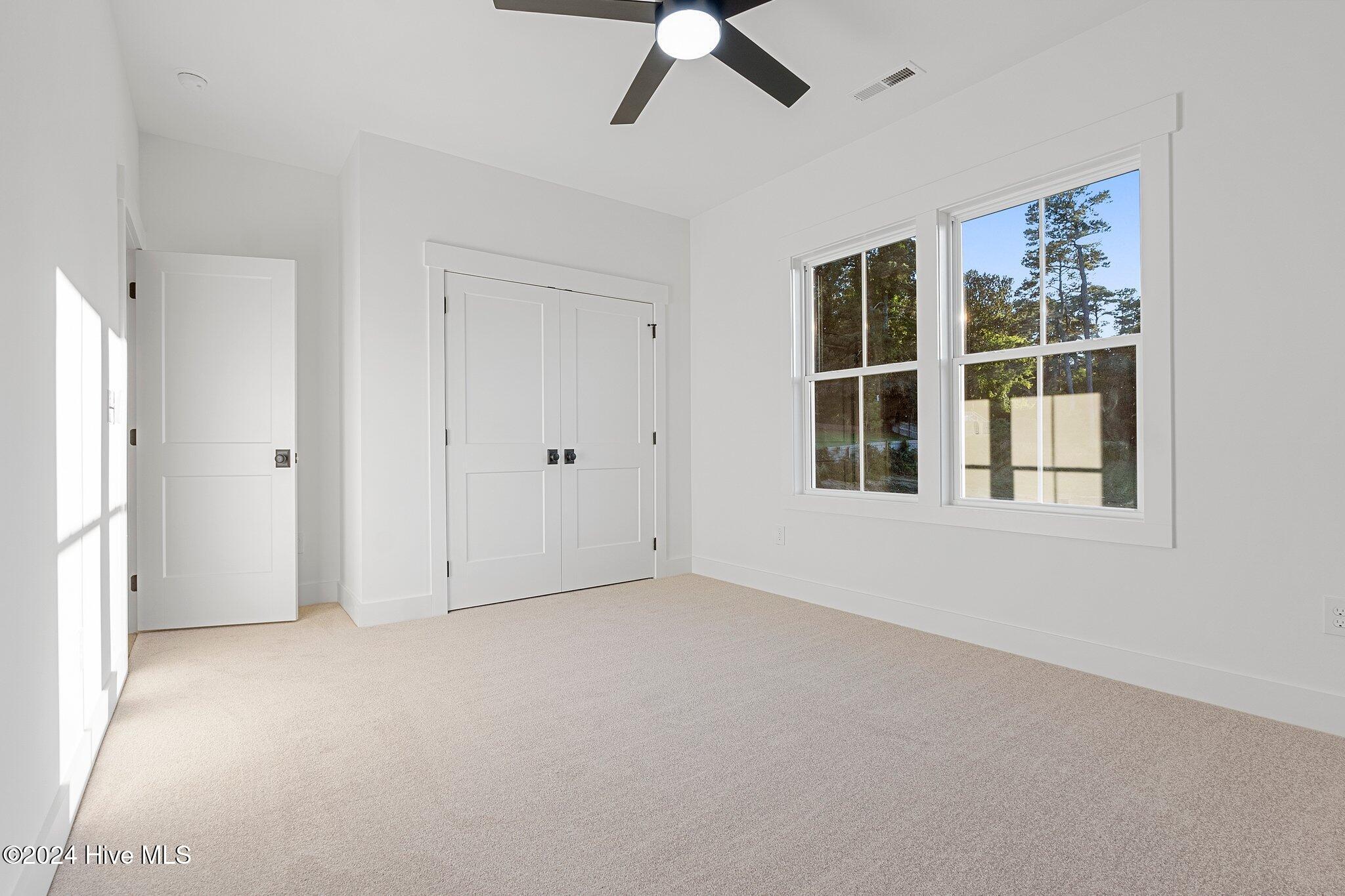 440 W Illinois Avenue Property Photo 53