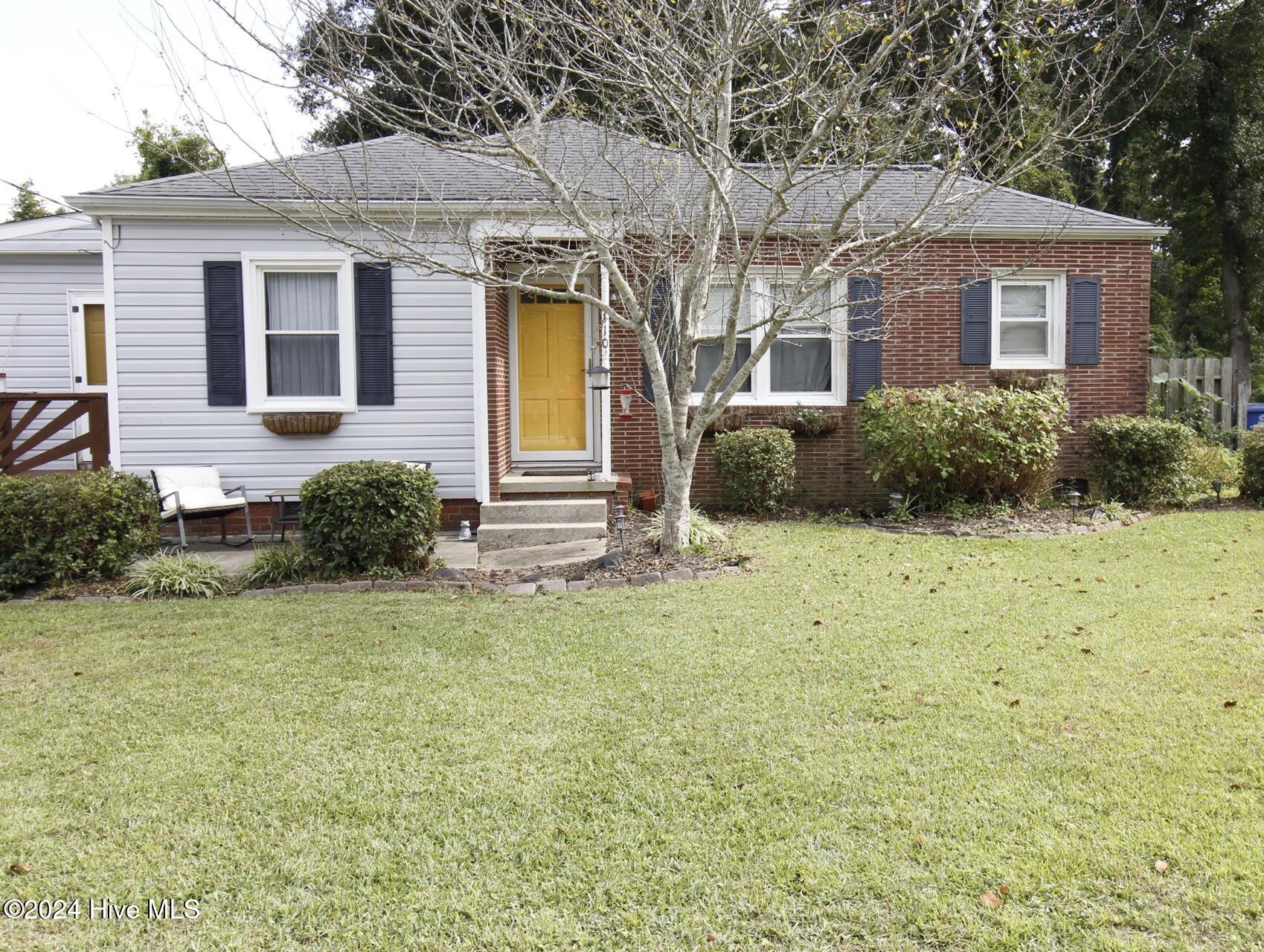 110 Stratford Road Property Photo