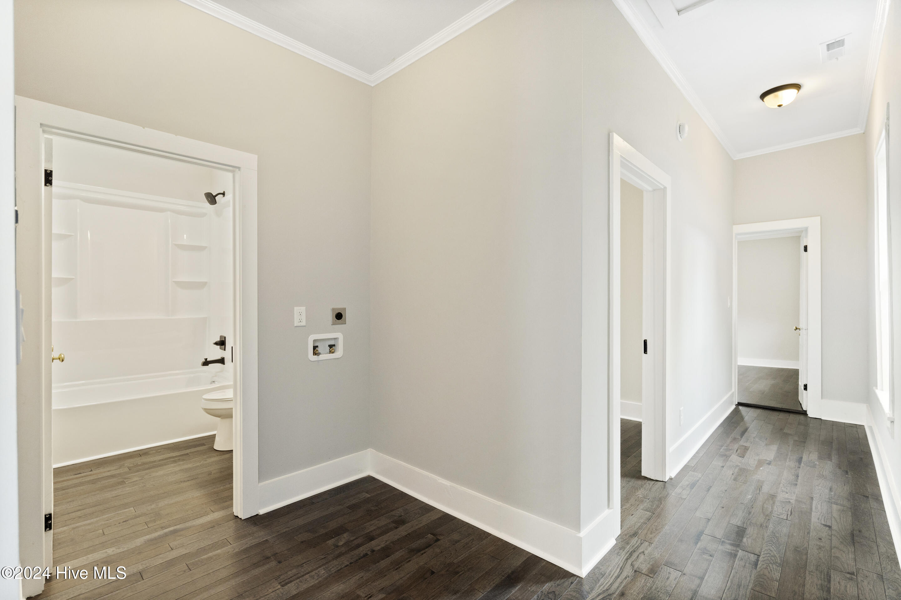 220 N Bonner Street Property Photo 5
