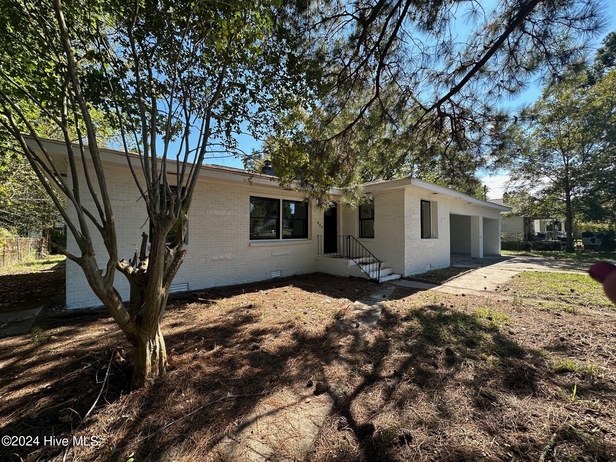 224 Hill Street Property Photo 3