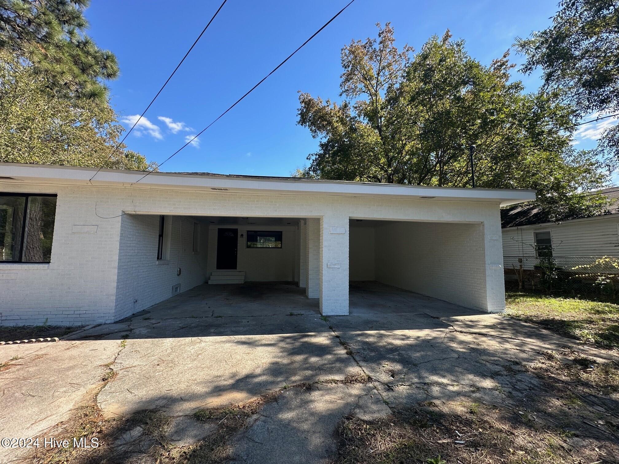 224 Hill Street Property Photo 4