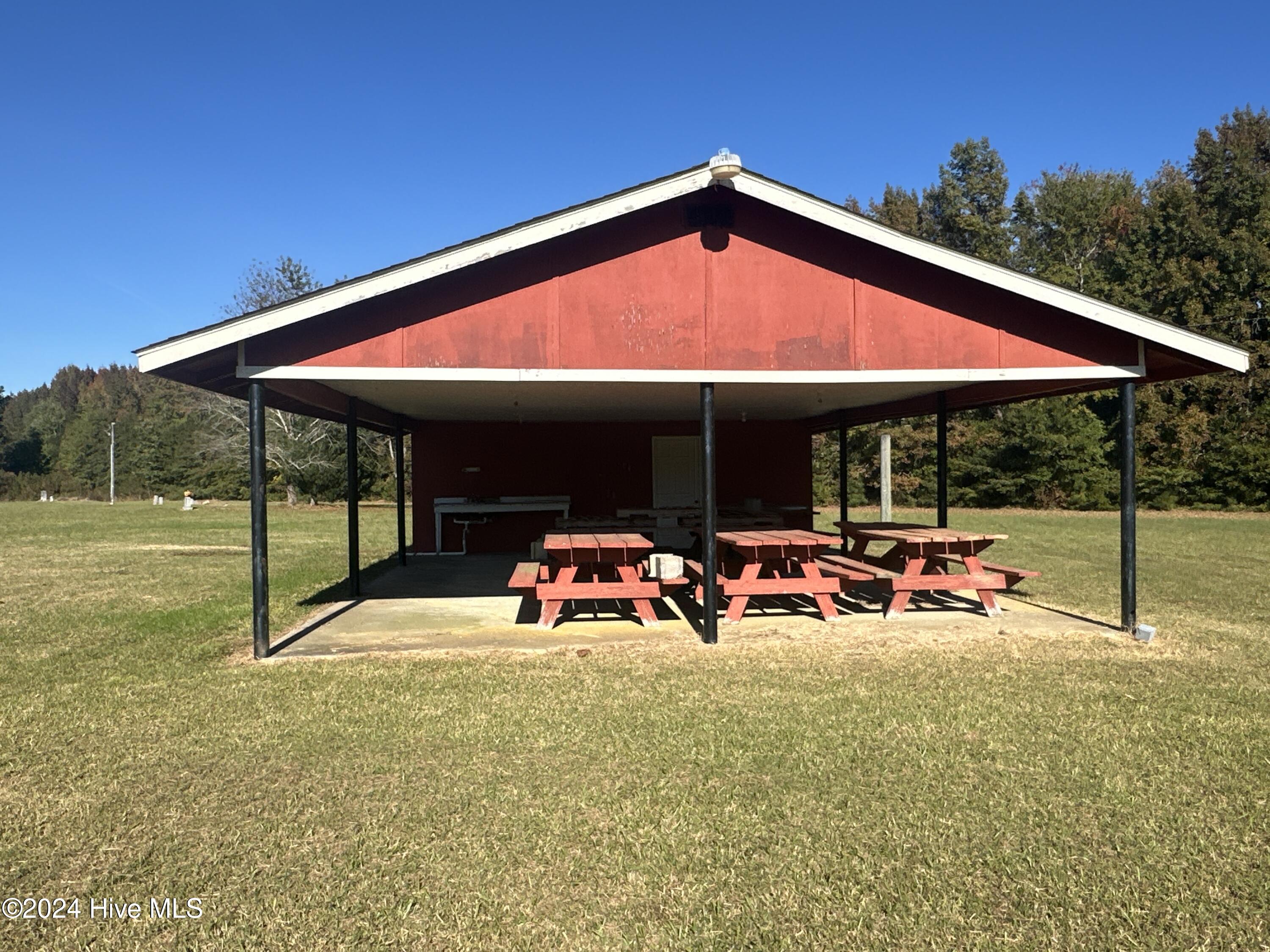 500 Weston Road Property Photo 9