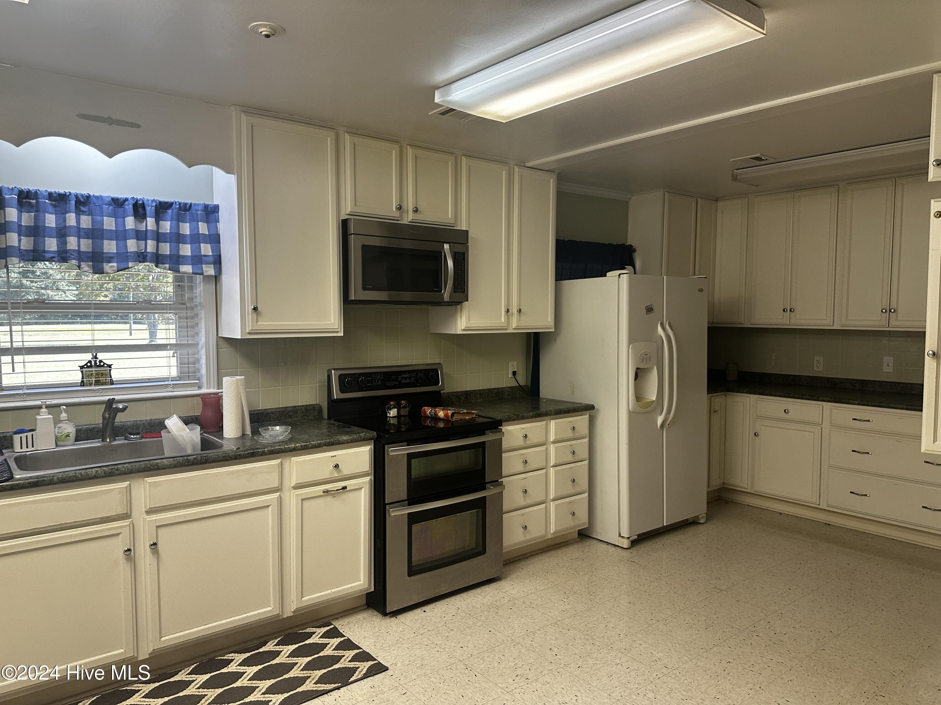 500 Weston Road Property Photo 40