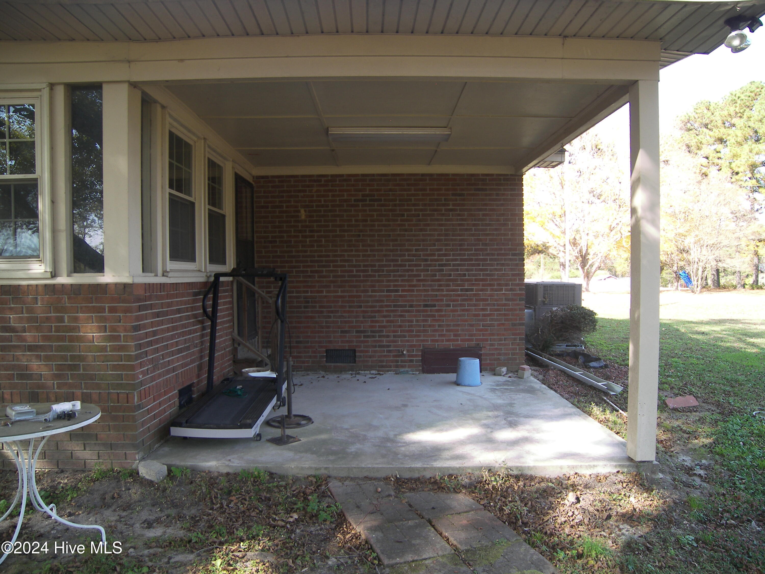 11515 W Old Spring Hope Road Property Photo 6
