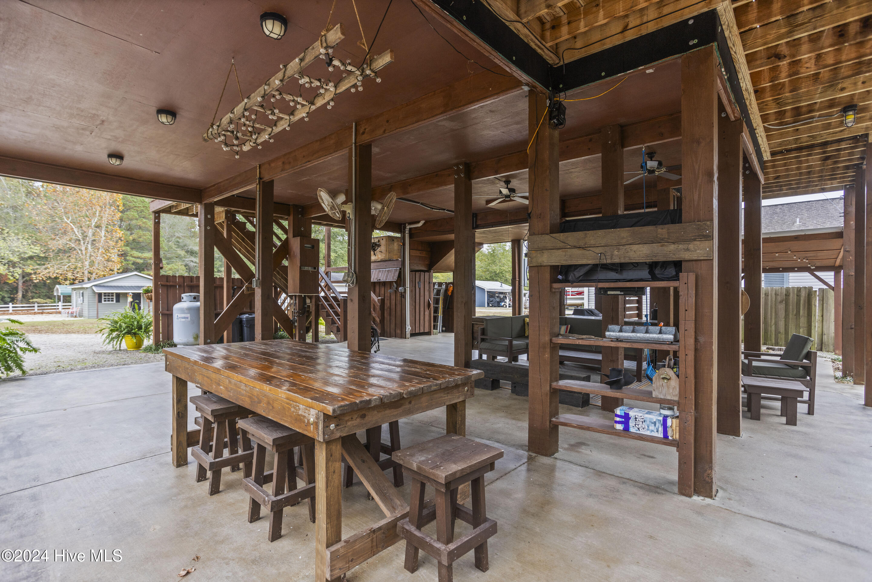 229 Estate Road Property Photo 31