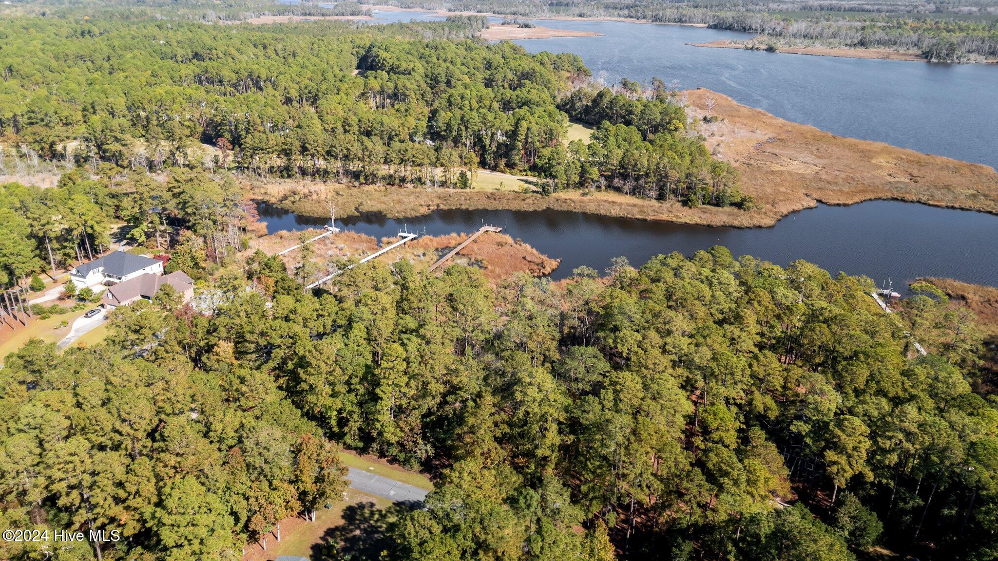 1106 Harbour Pointe Drive Property Photo 14