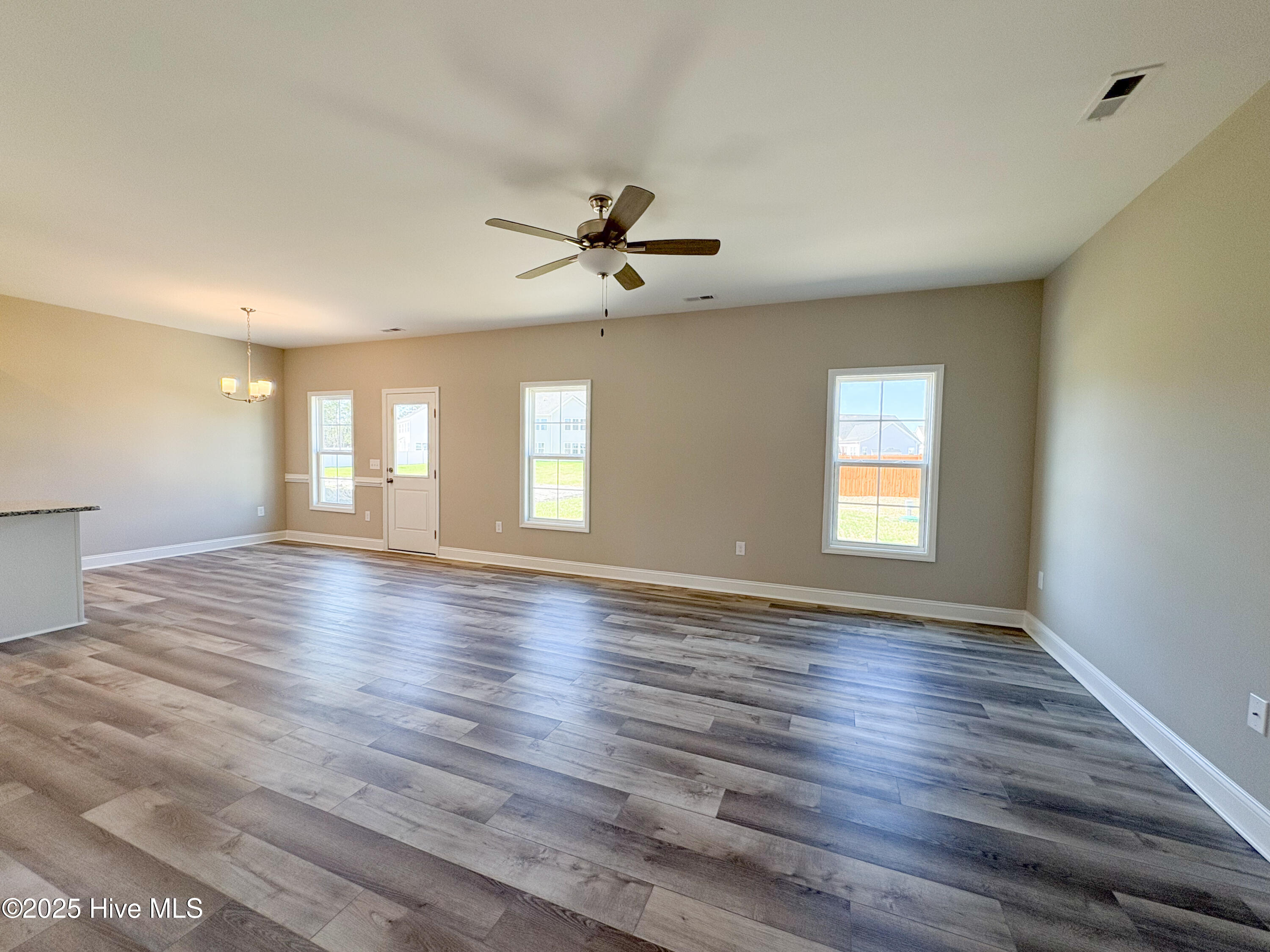 502 Yellow Birch Way Property Photo 3