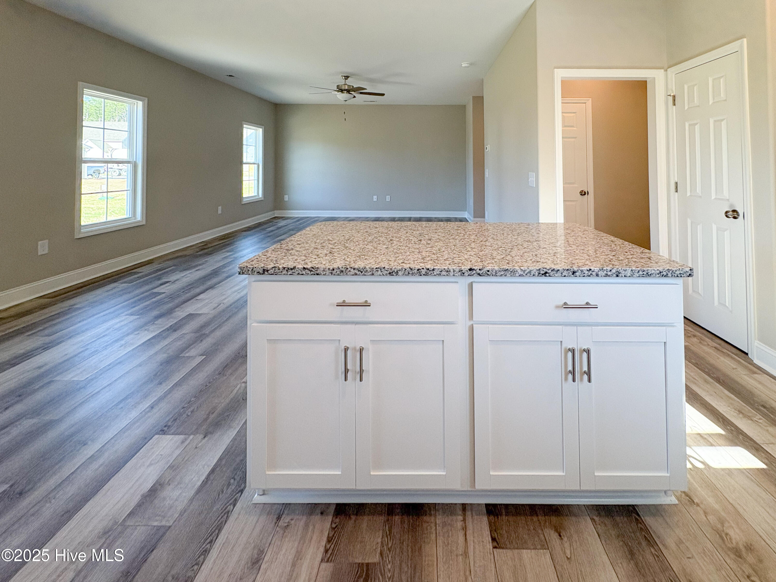 502 Yellow Birch Way Property Photo 8