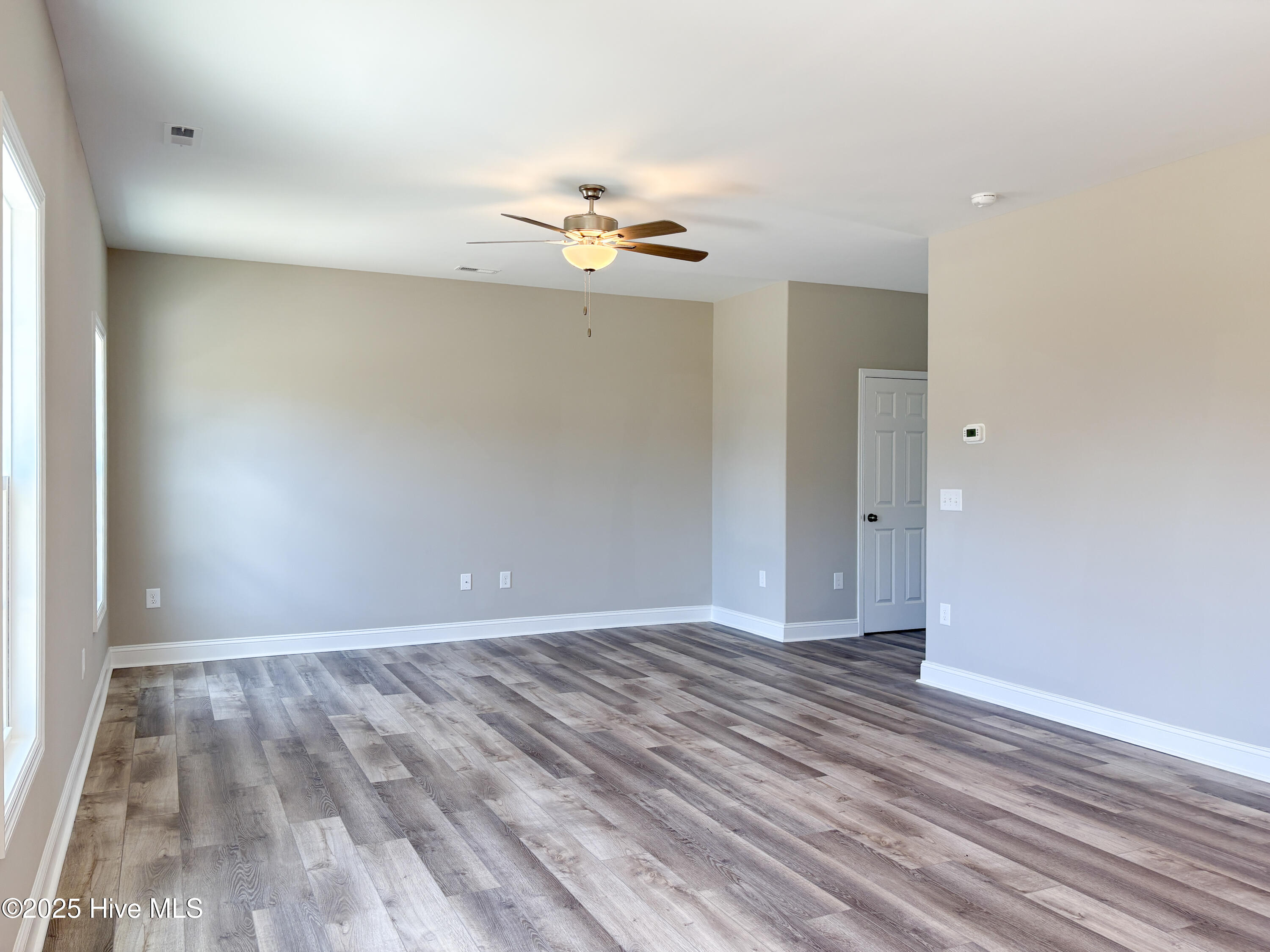 502 Yellow Birch Way Property Photo 8