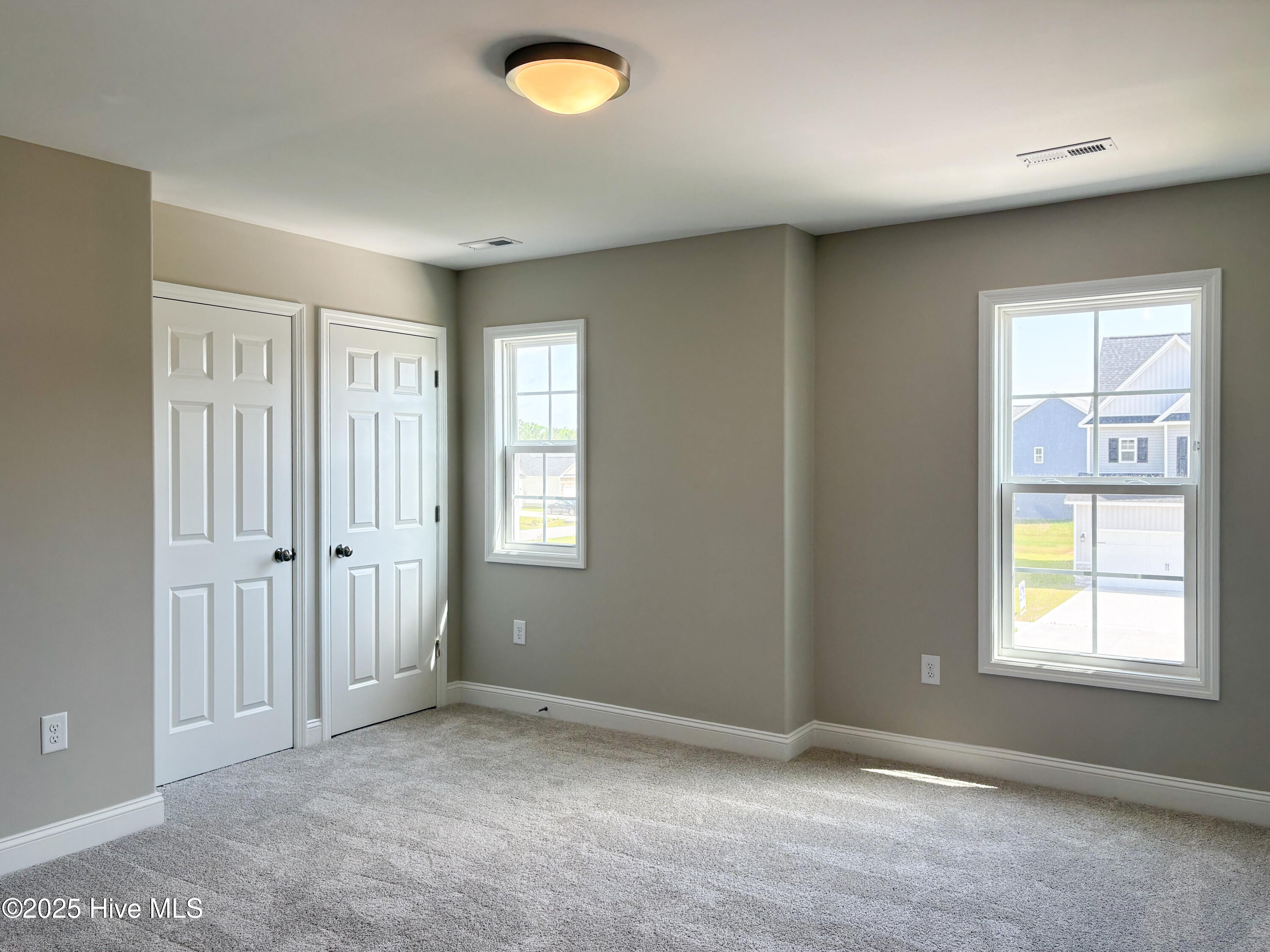 502 Yellow Birch Way Property Photo 11