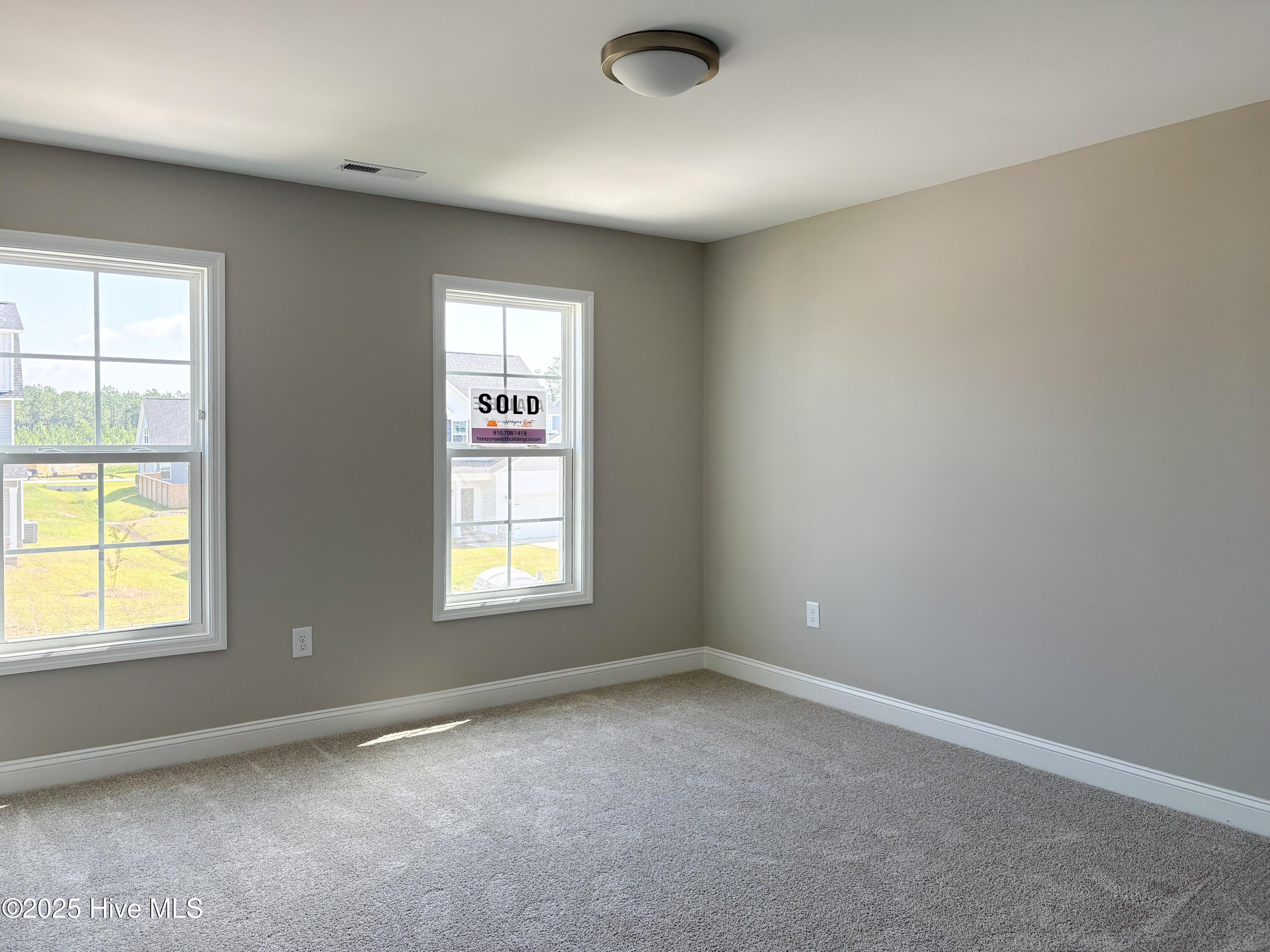 502 Yellow Birch Way Property Photo 12