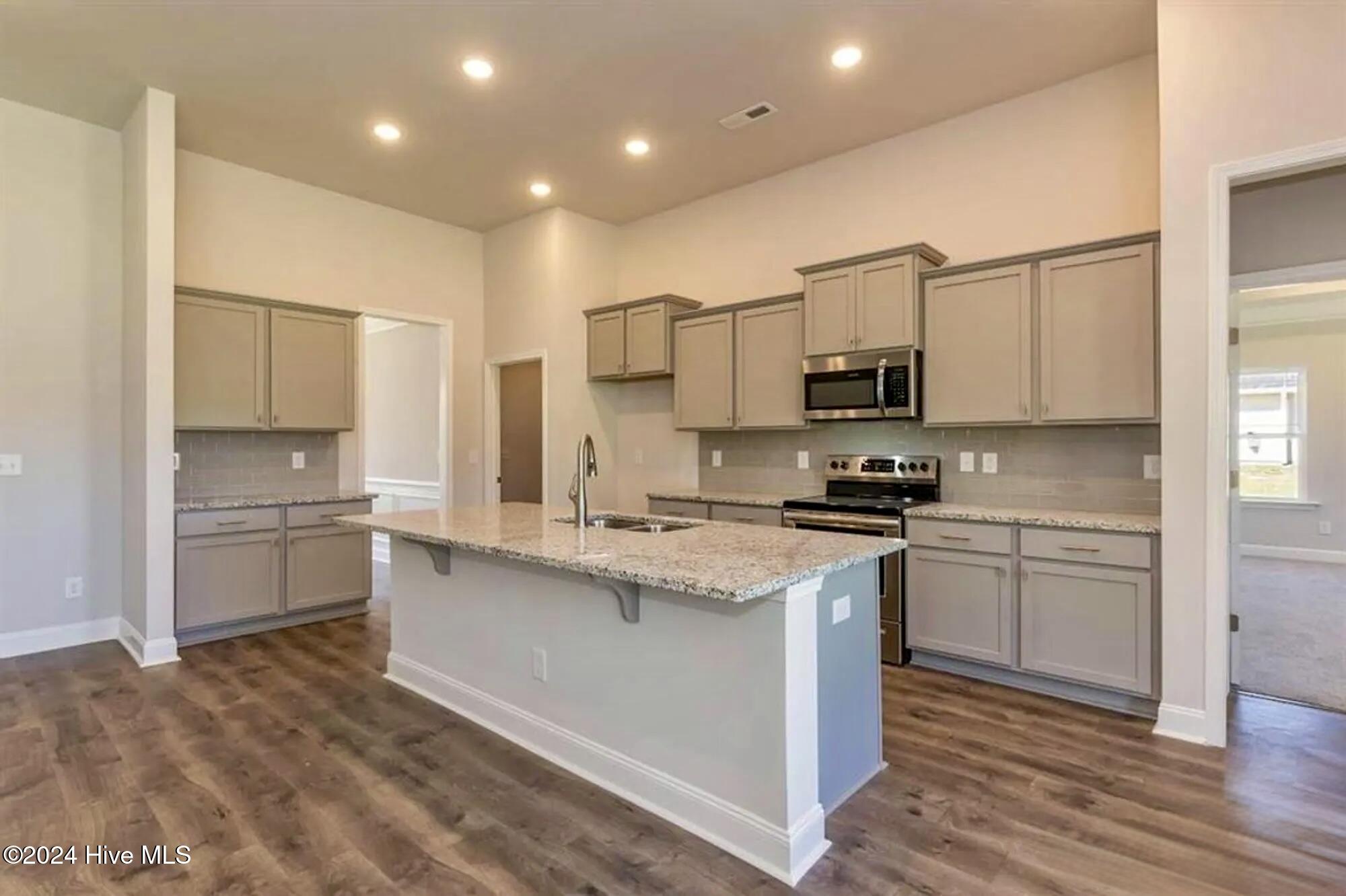 431 Lemonade Lane Property Photo 8