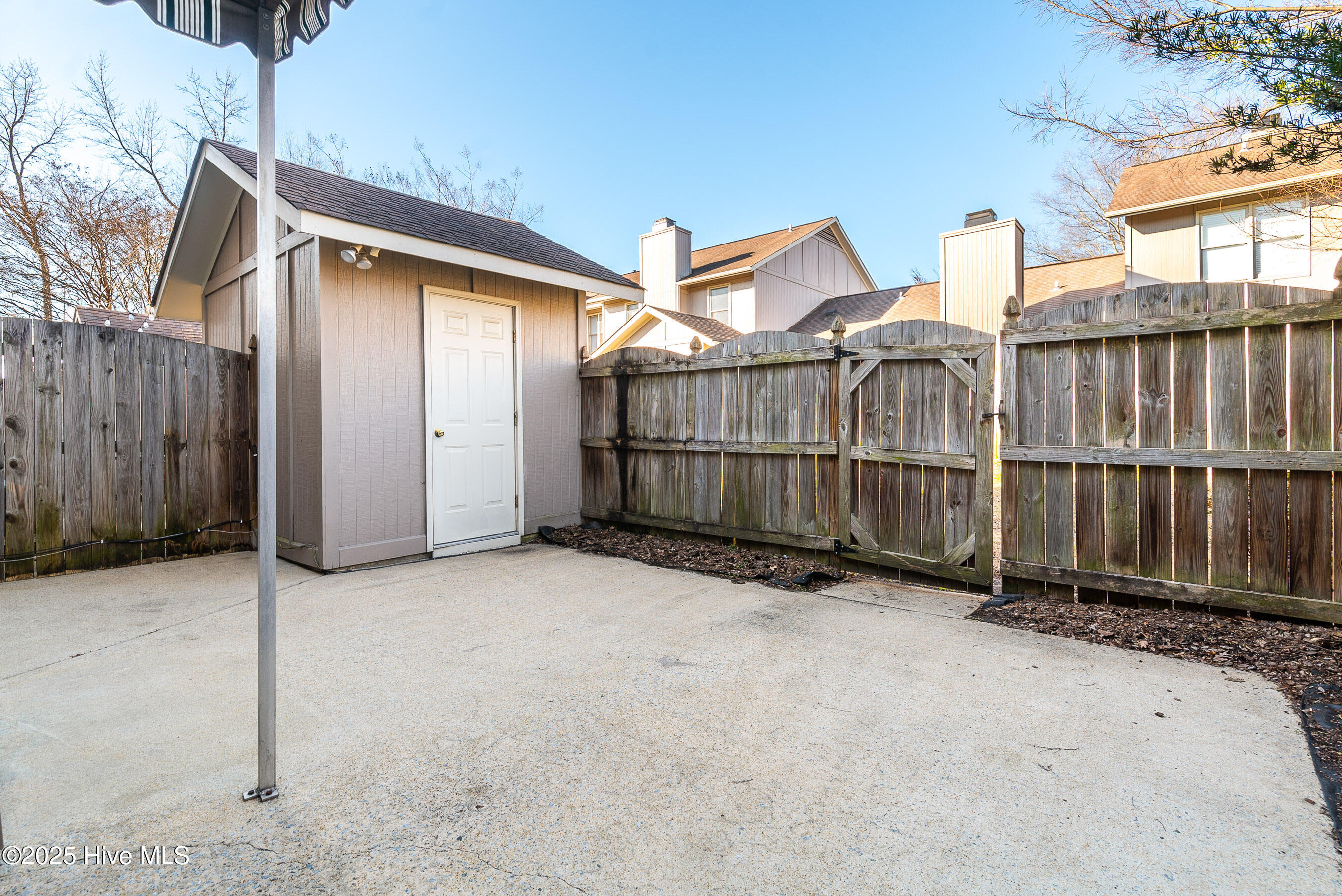 2043 Quail Ridge Road E Property Photo 25