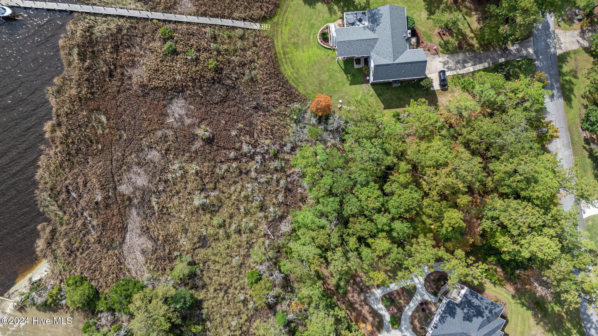 1020 Harbour Pointe Drive Property Photo 14
