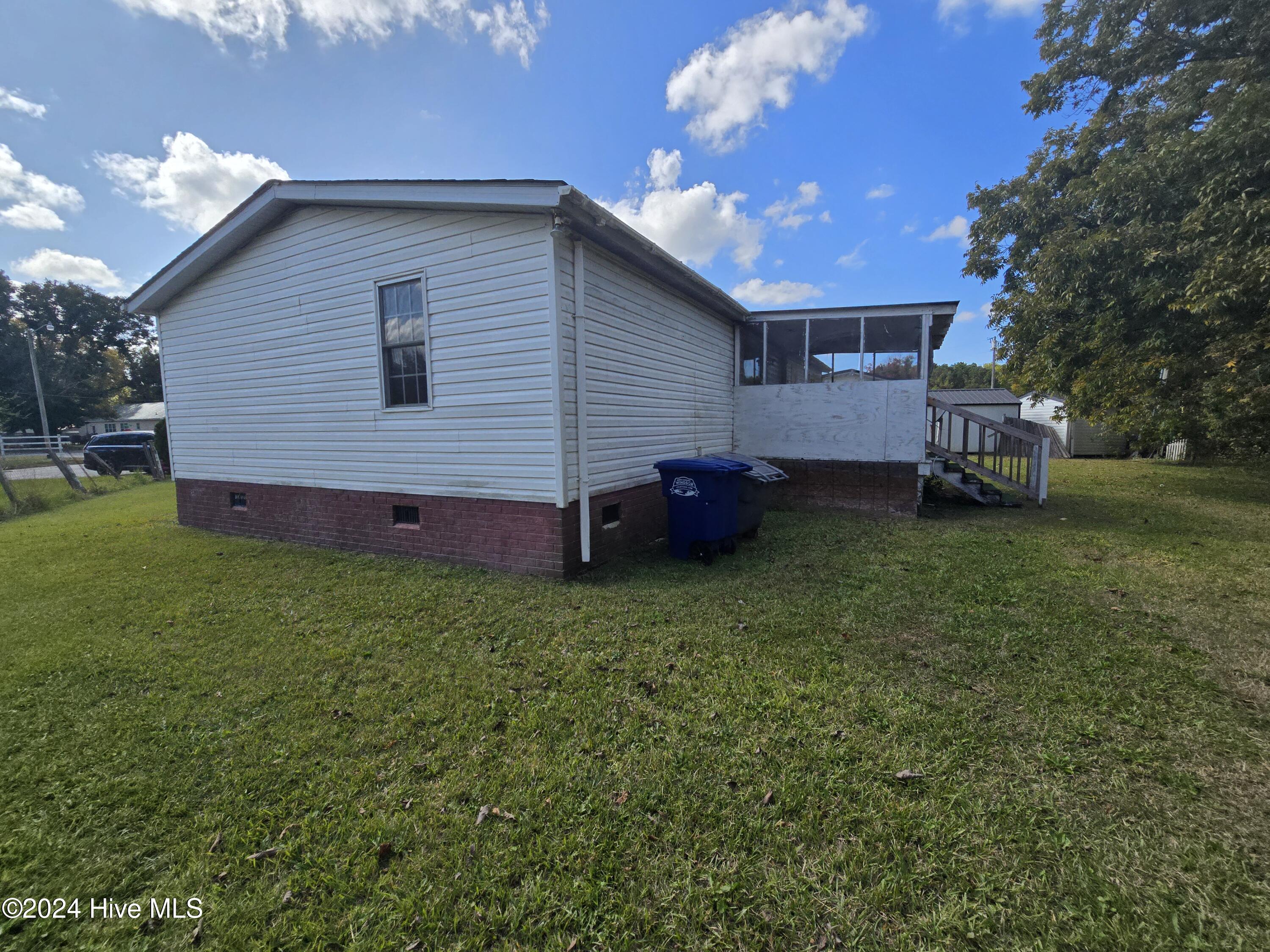 300 Horace Ward Avenue Property Photo 2