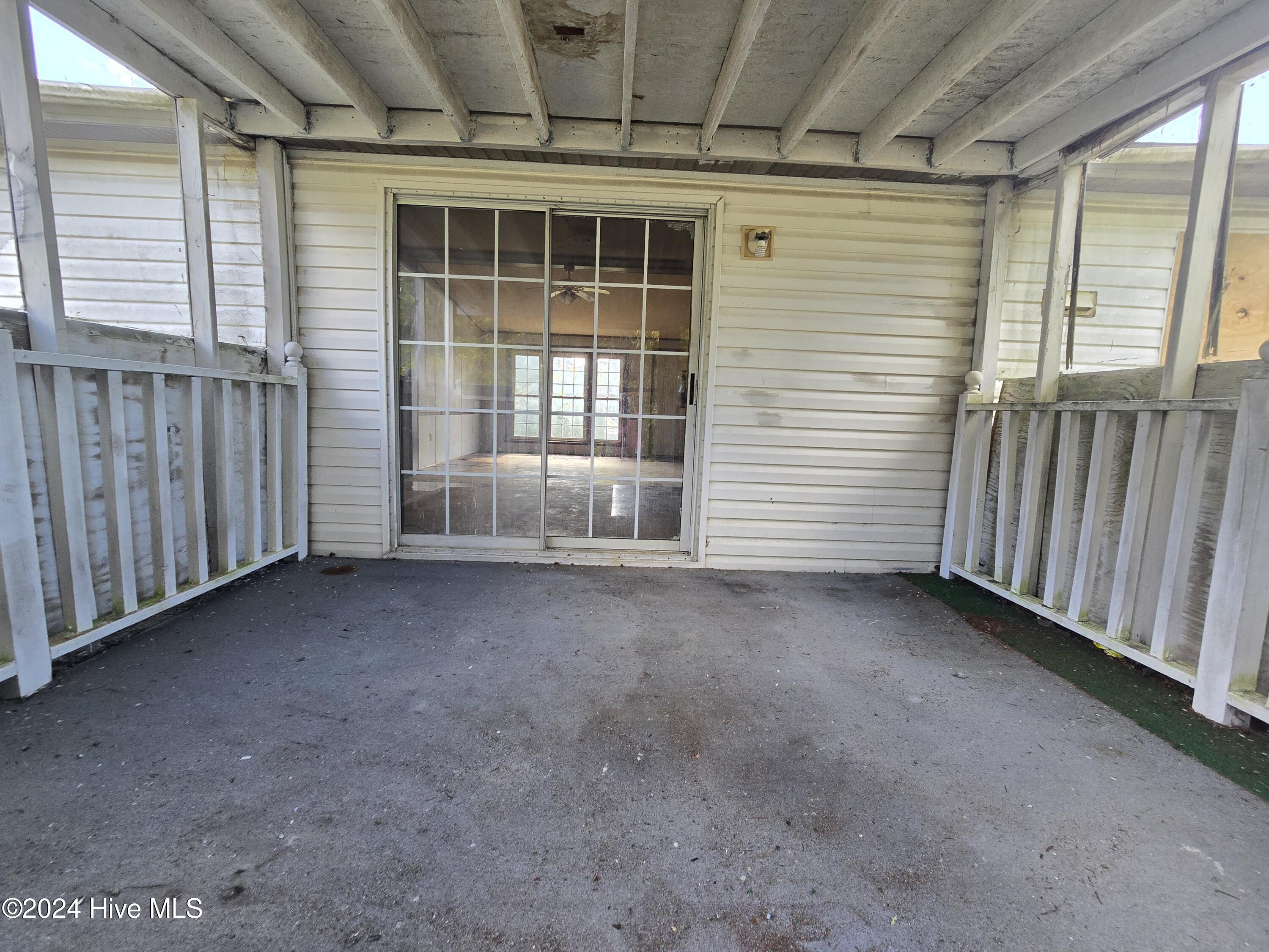 300 Horace Ward Avenue Property Photo 3