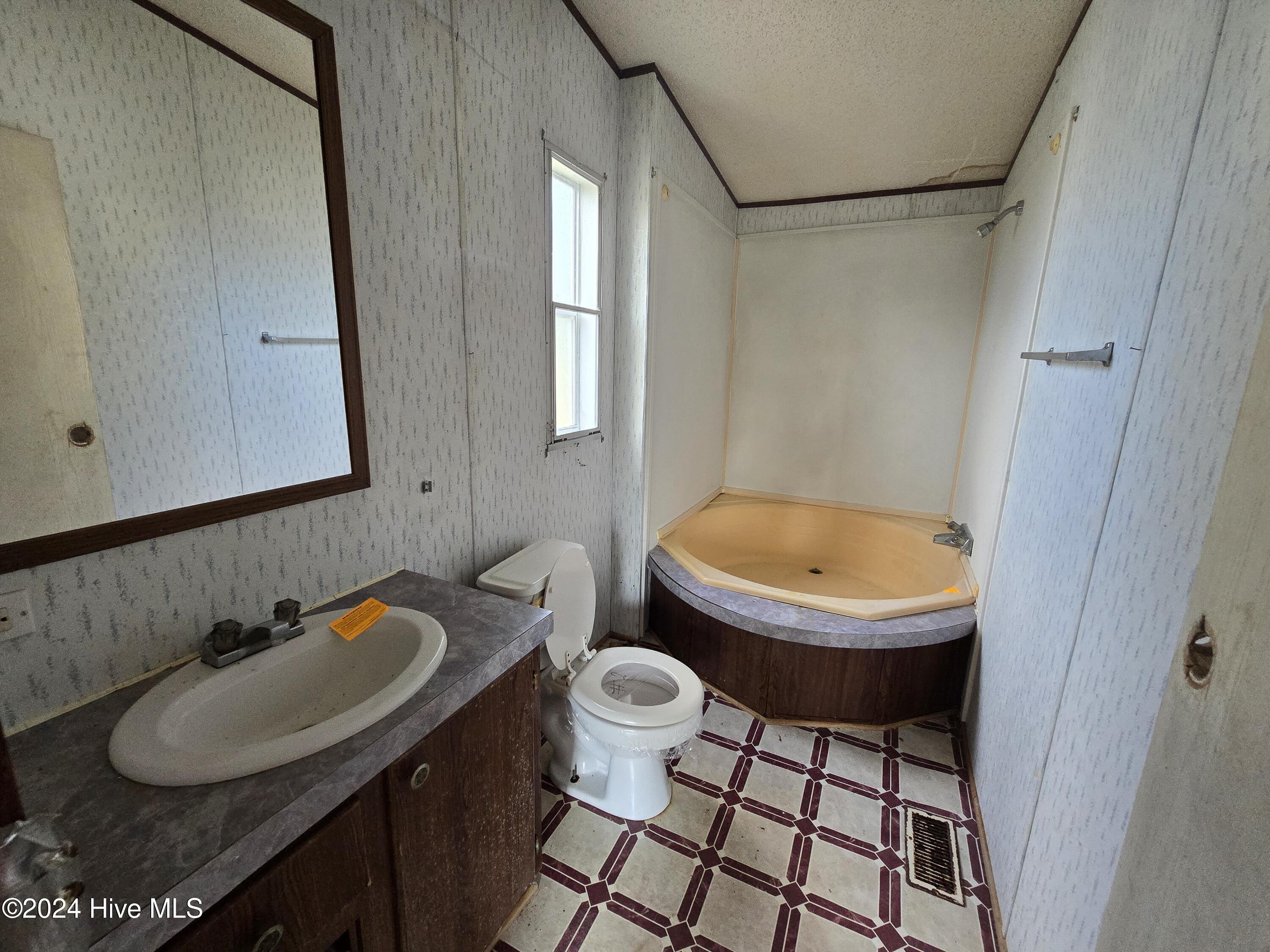 300 Horace Ward Avenue Property Photo 10