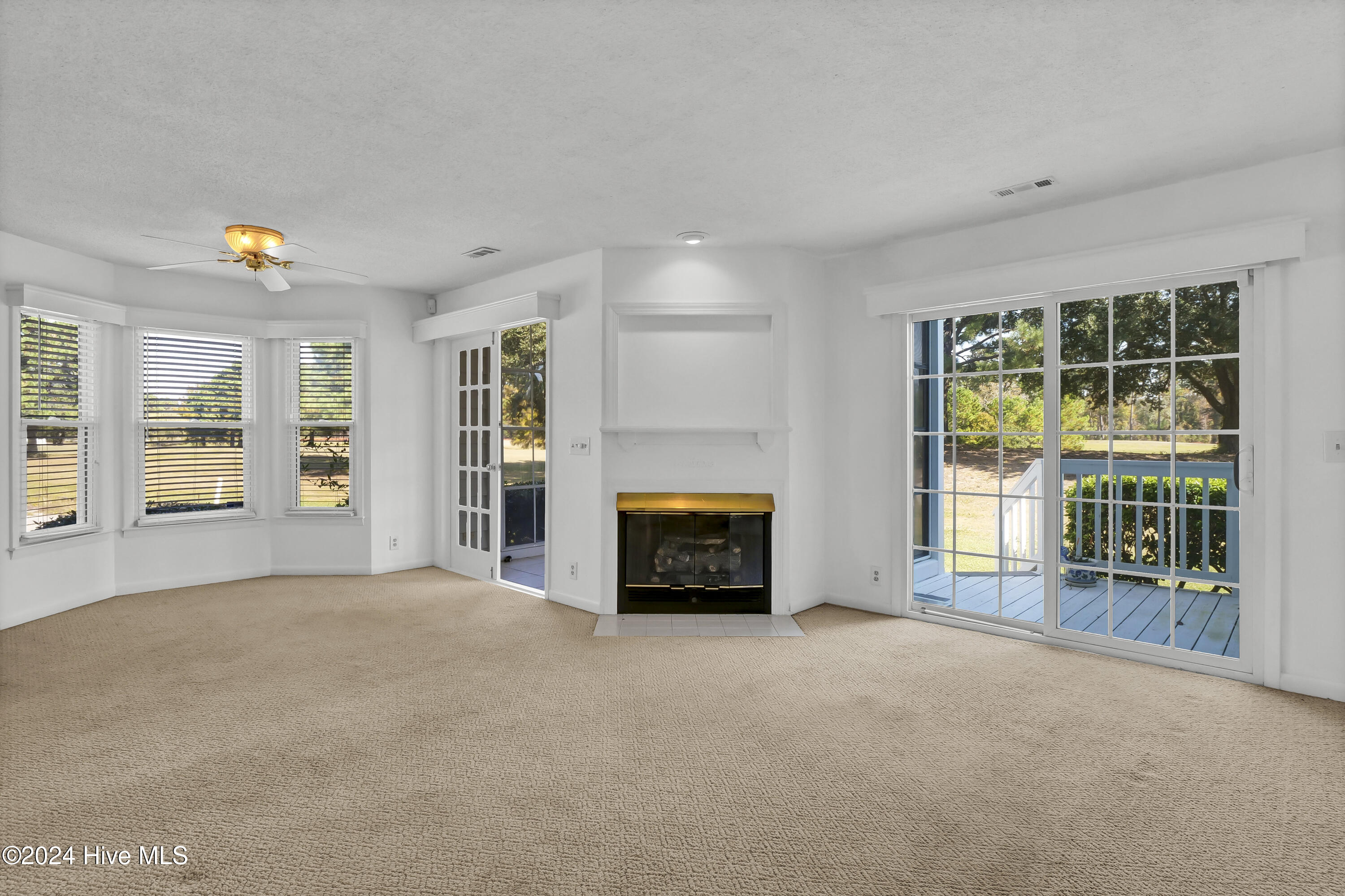 1581 Goose Creek Road # 1e Property Photo 6