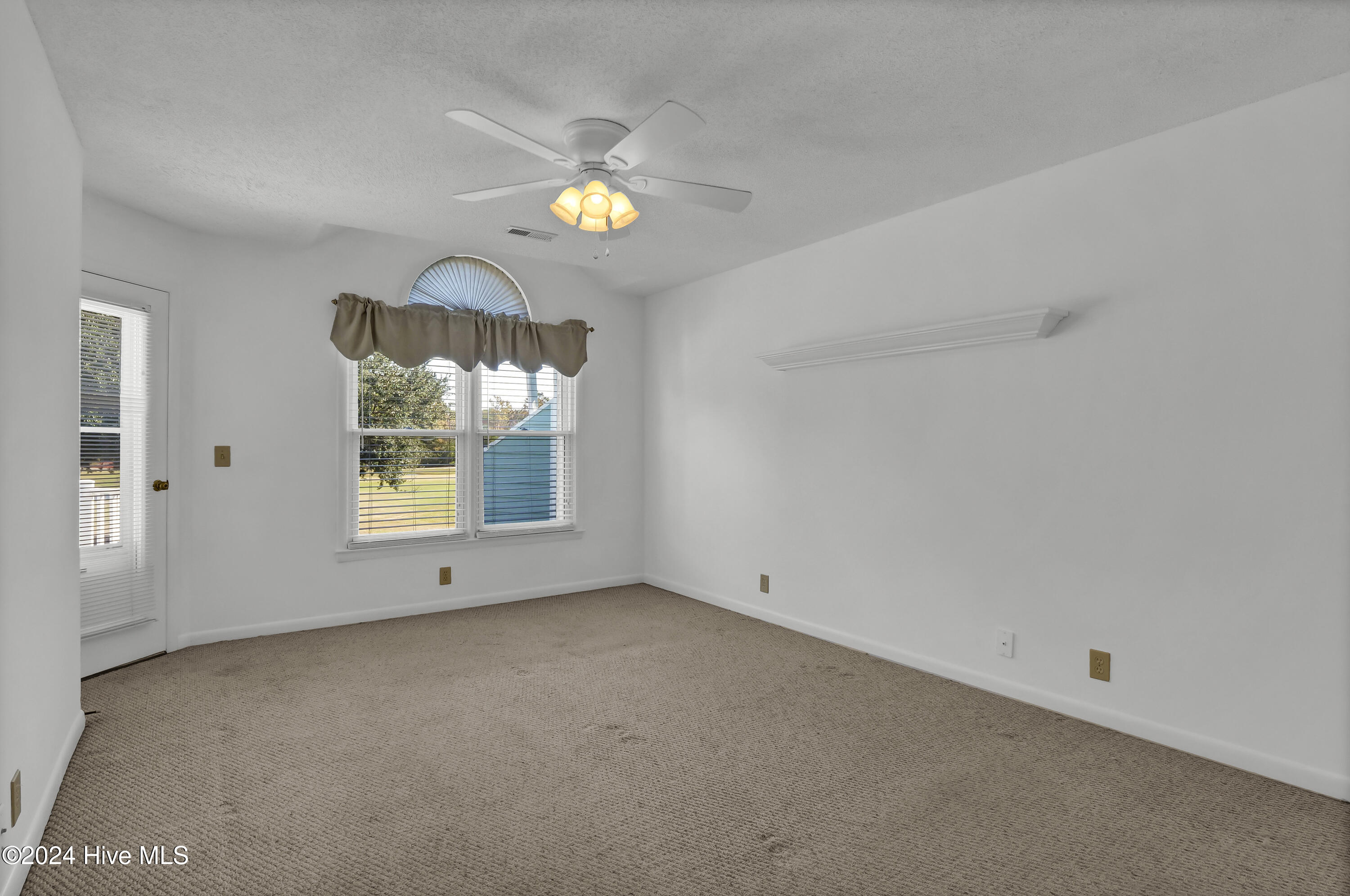 1581 Goose Creek Road # 1e Property Photo 18