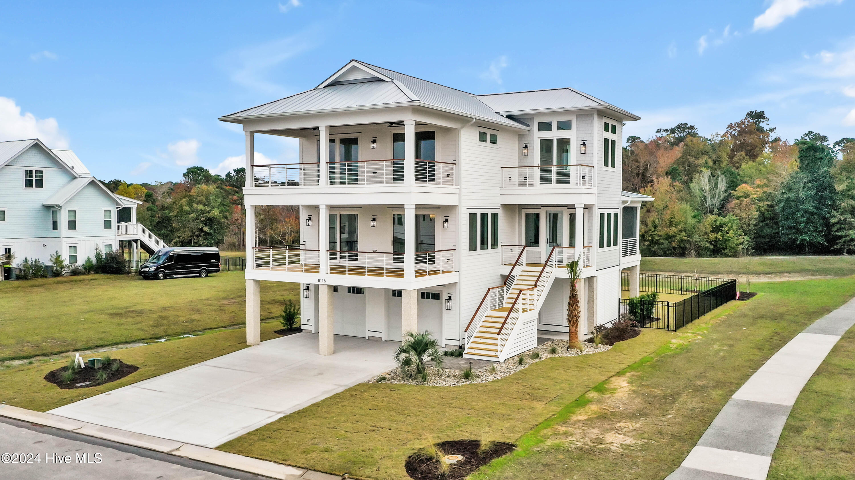 8116 Grand Harbour Court Property Photo 1