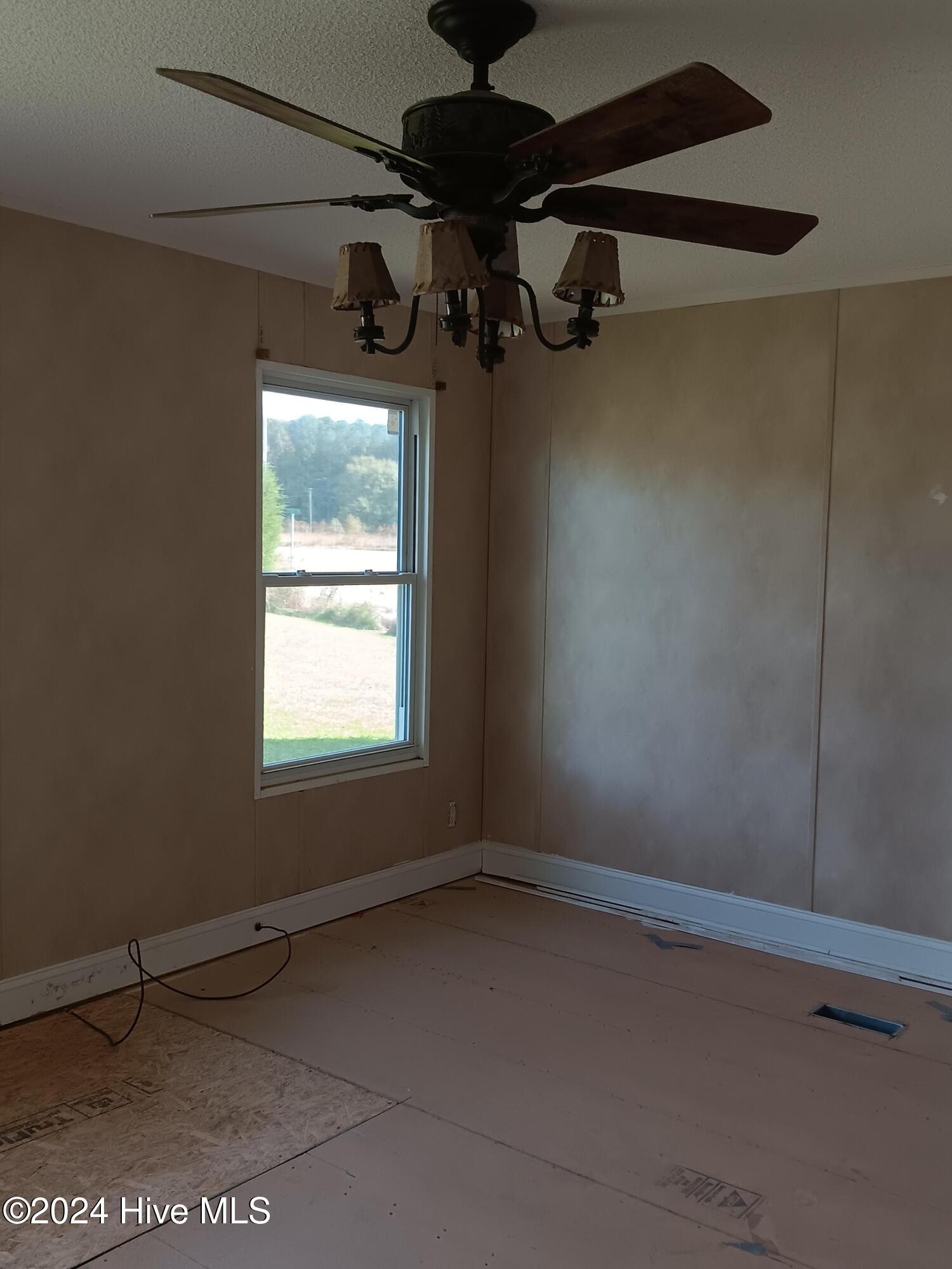 173 Weston Drive Property Photo 16