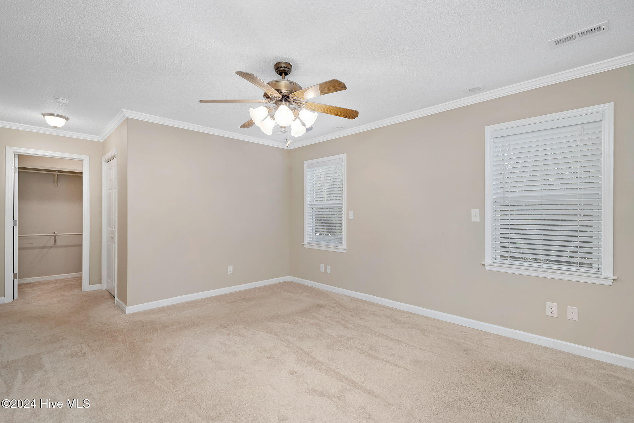 520 E Chelly Street Property Photo 14