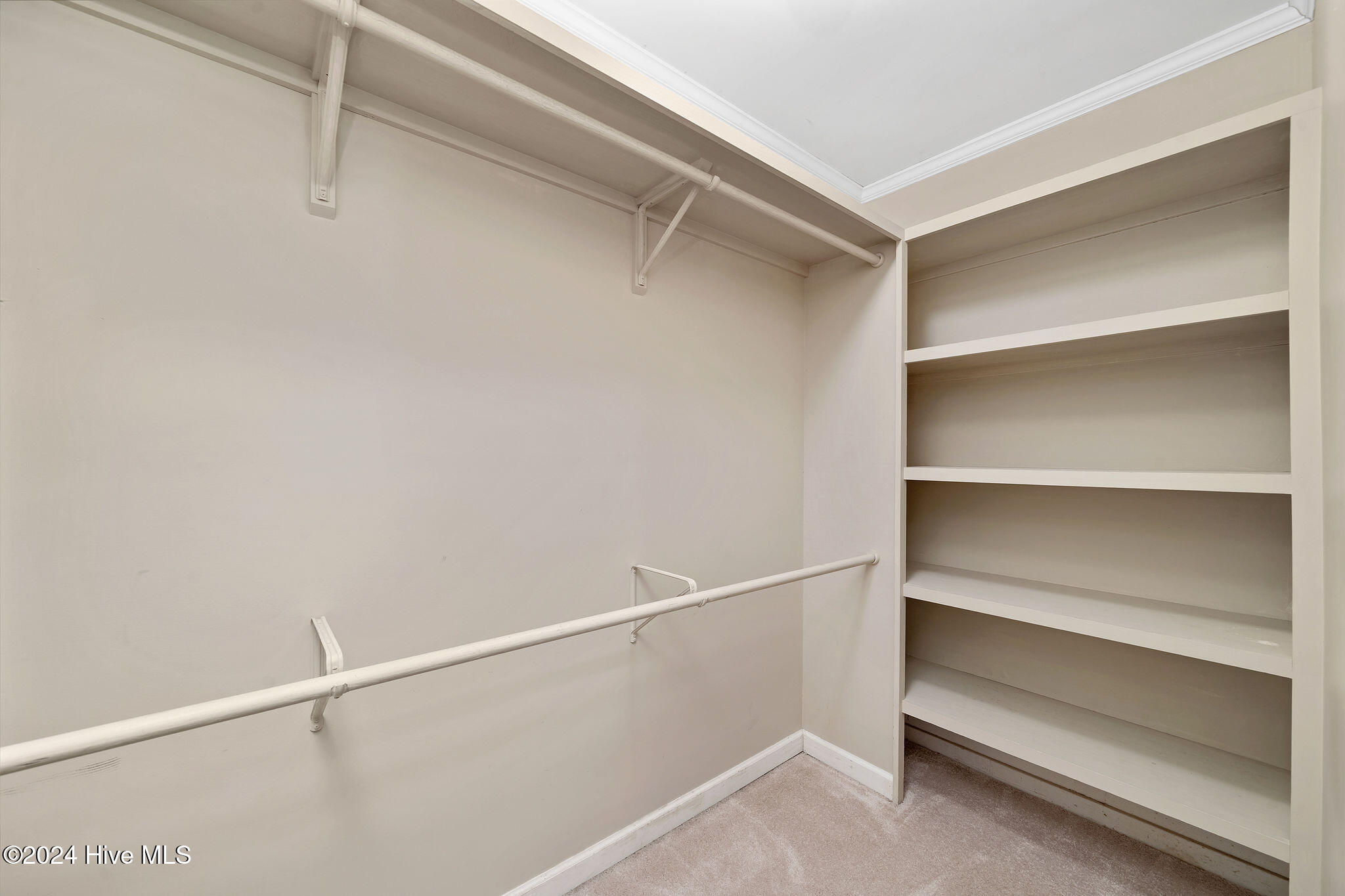 520 E Chelly Street Property Photo 17