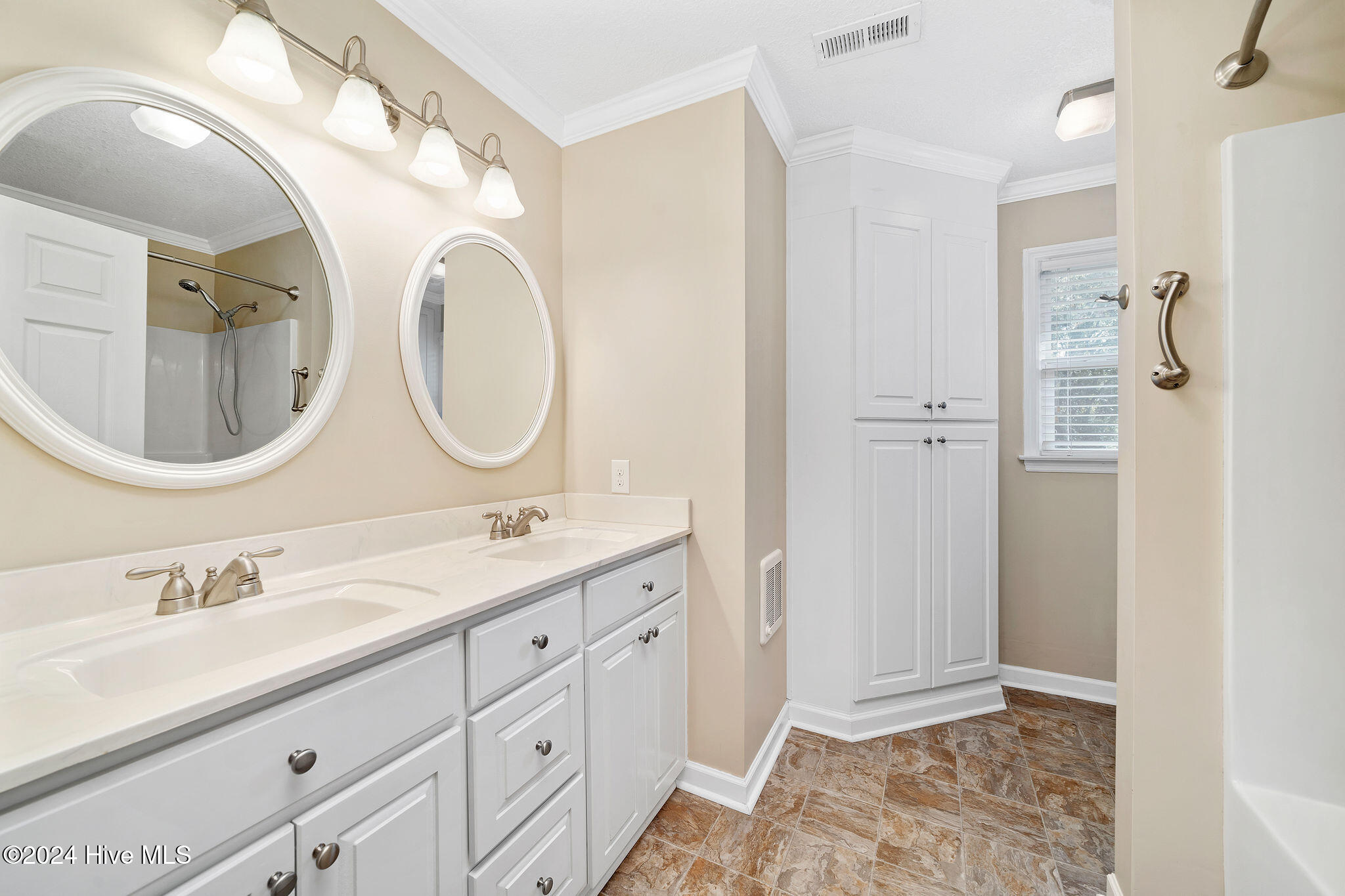 520 E Chelly Street Property Photo 19