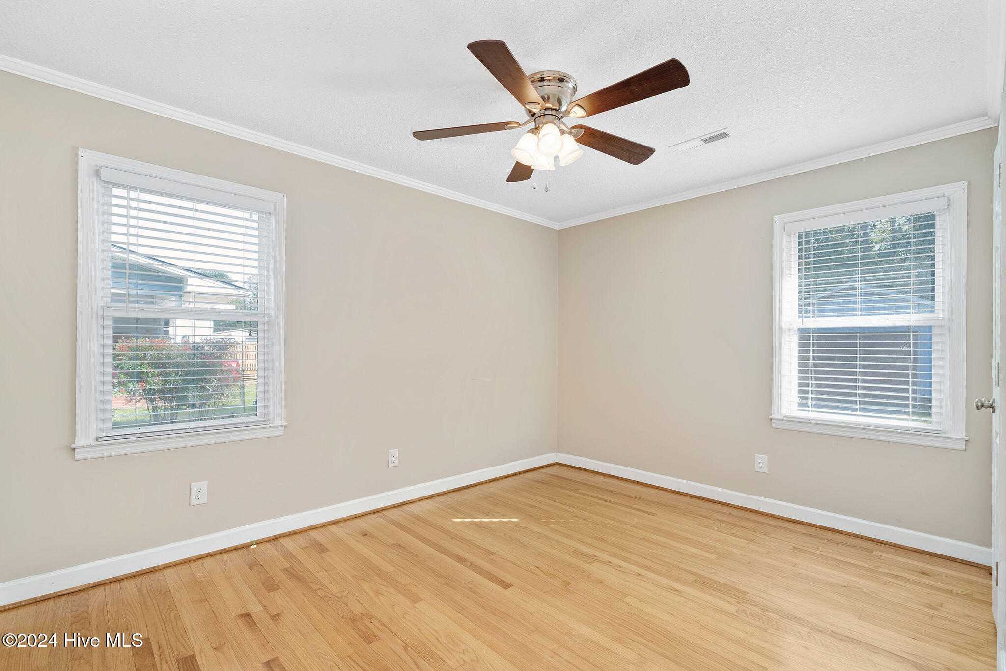 520 E Chelly Street Property Photo 21