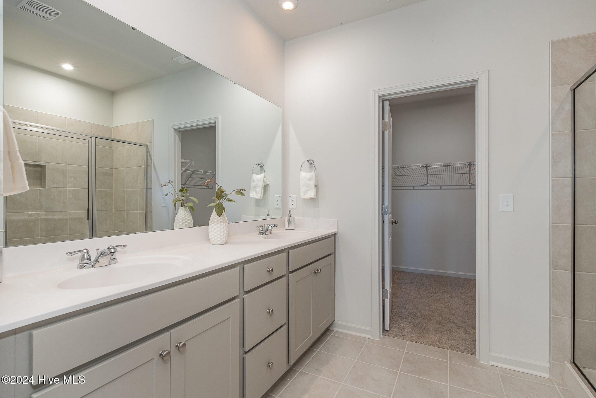 464 Dasu Drive Property Photo 12