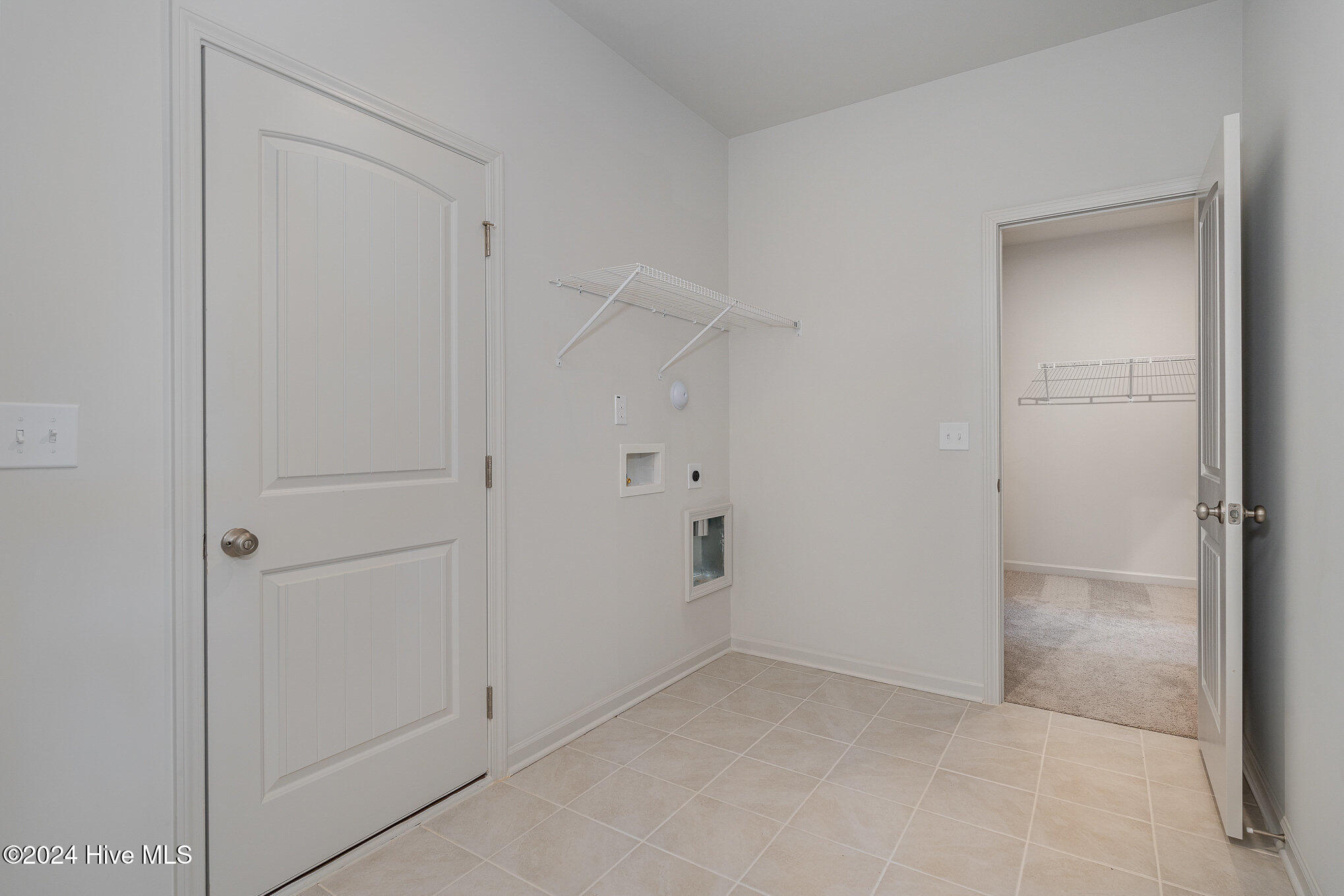 464 Dasu Drive Property Photo 13