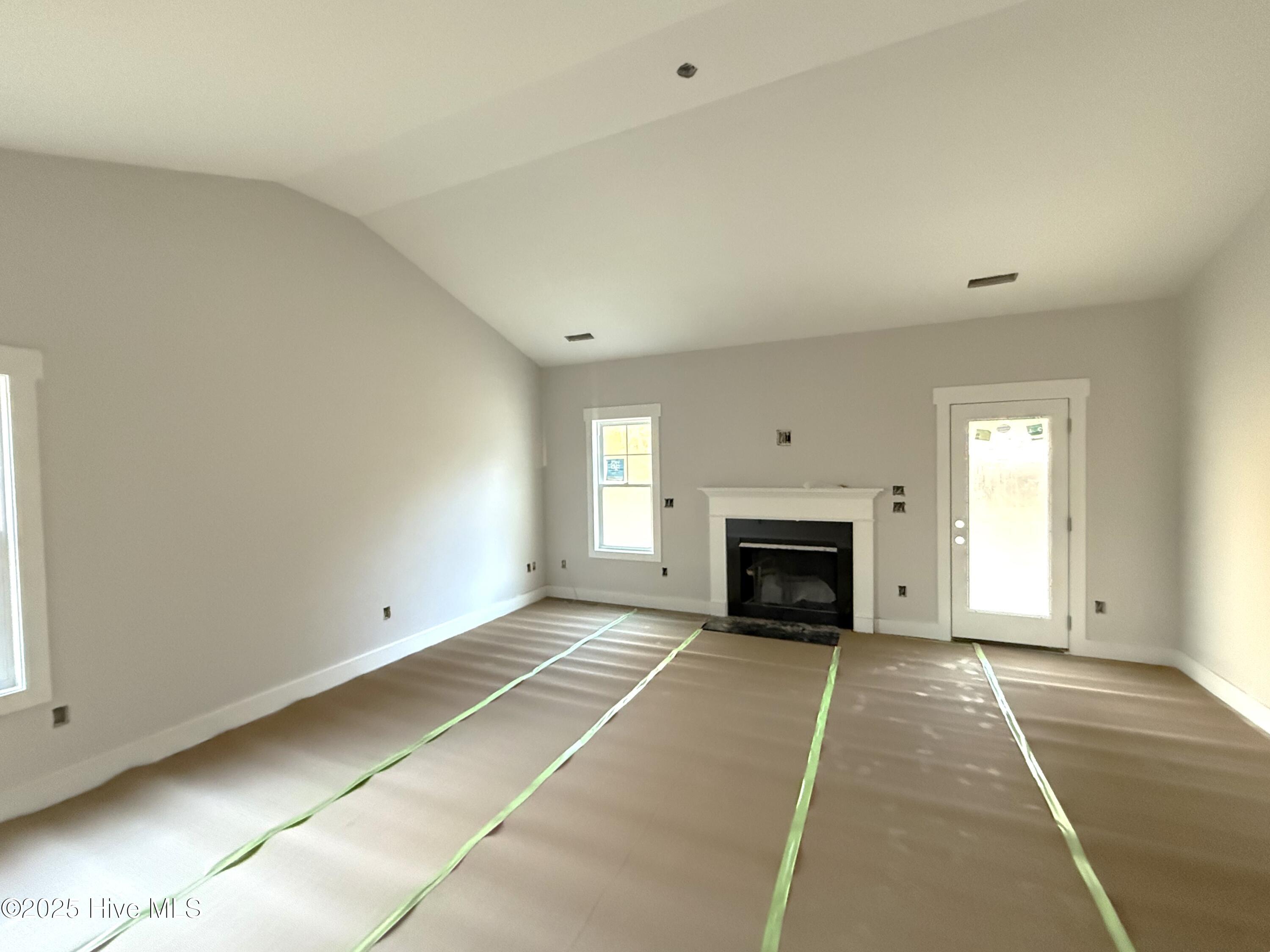 375 W Philadelphia Avenue Property Photo 8