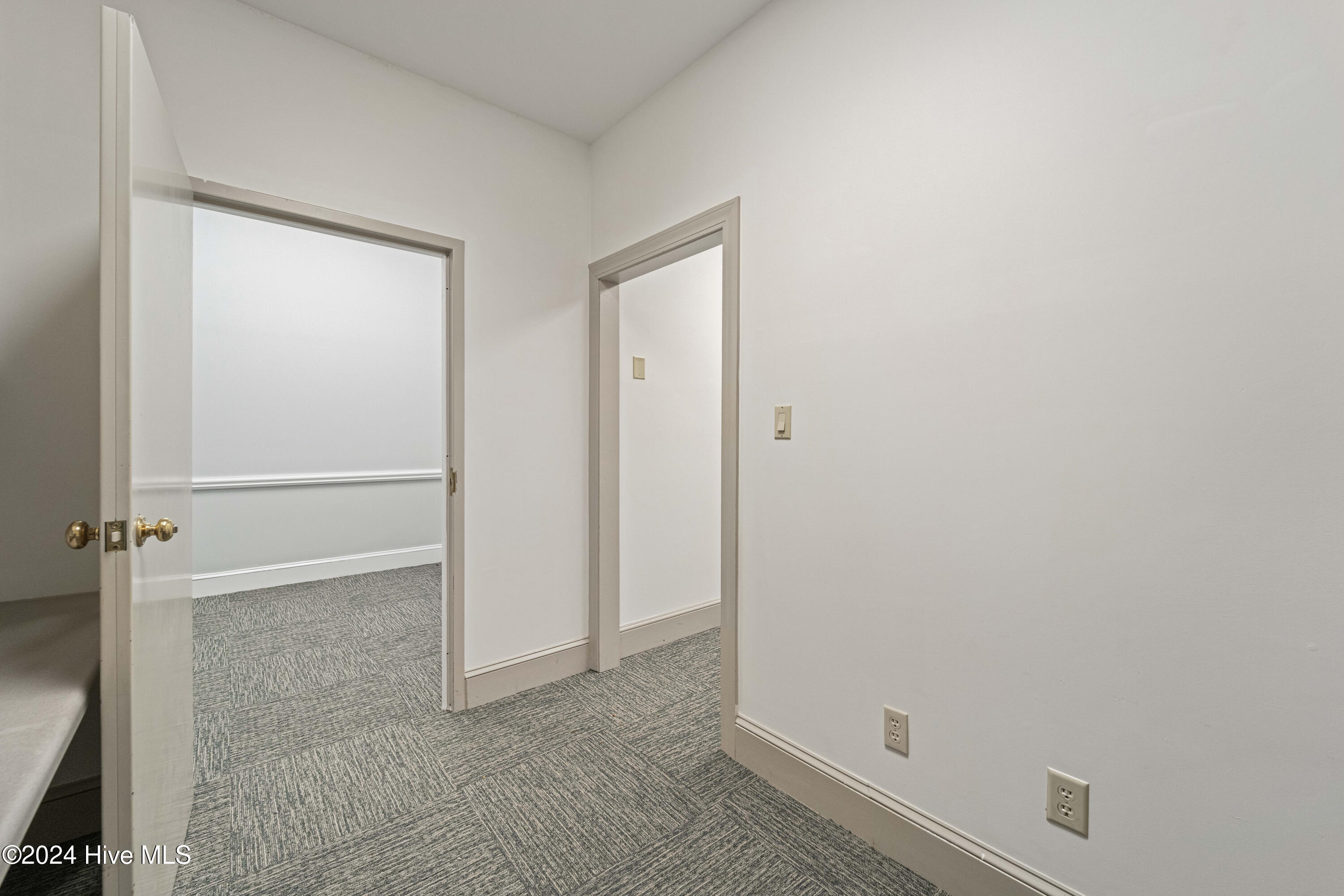 634 Court Street Property Photo 24