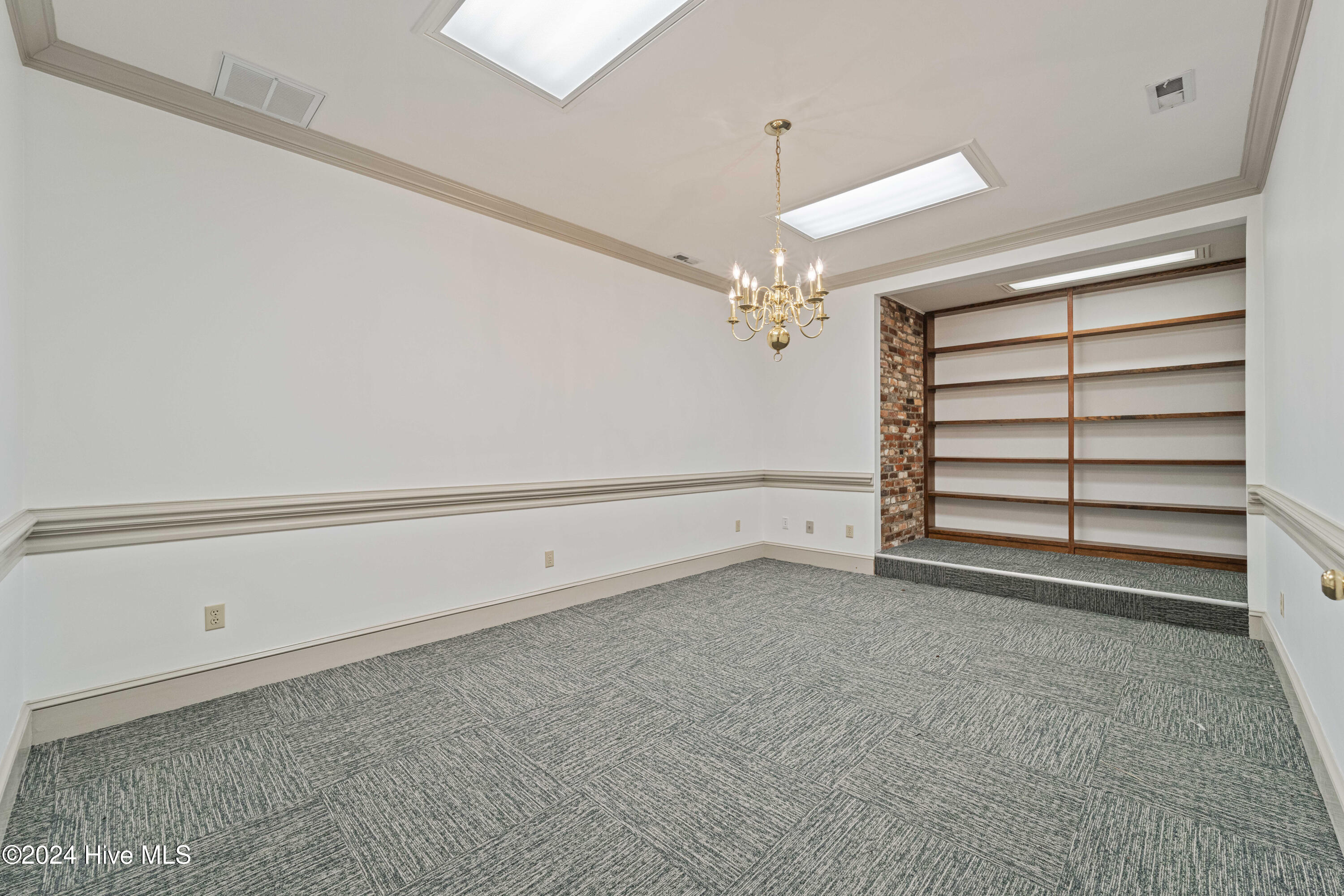 634 Court Street Property Photo 32