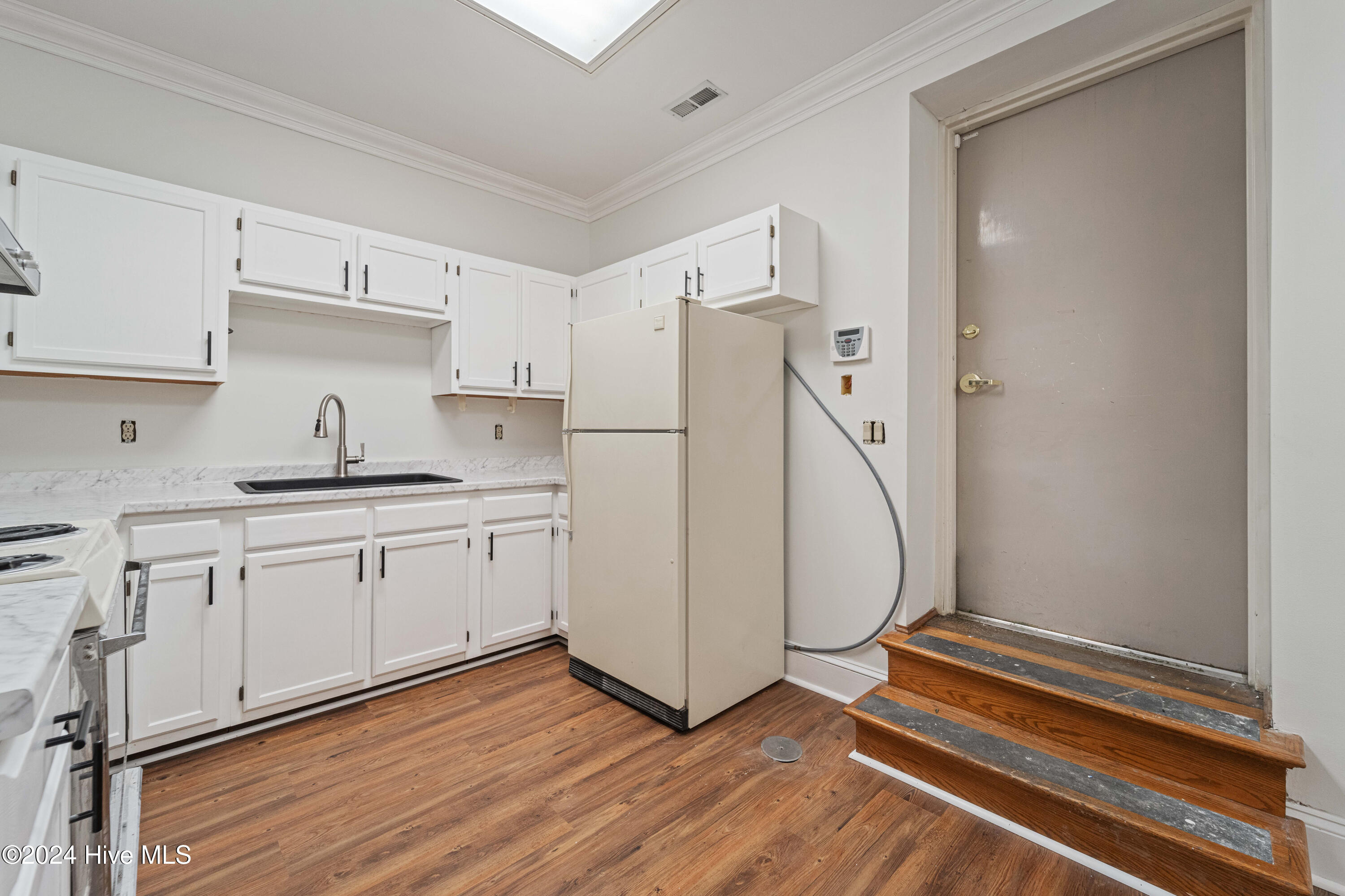634 Court Street Property Photo 54