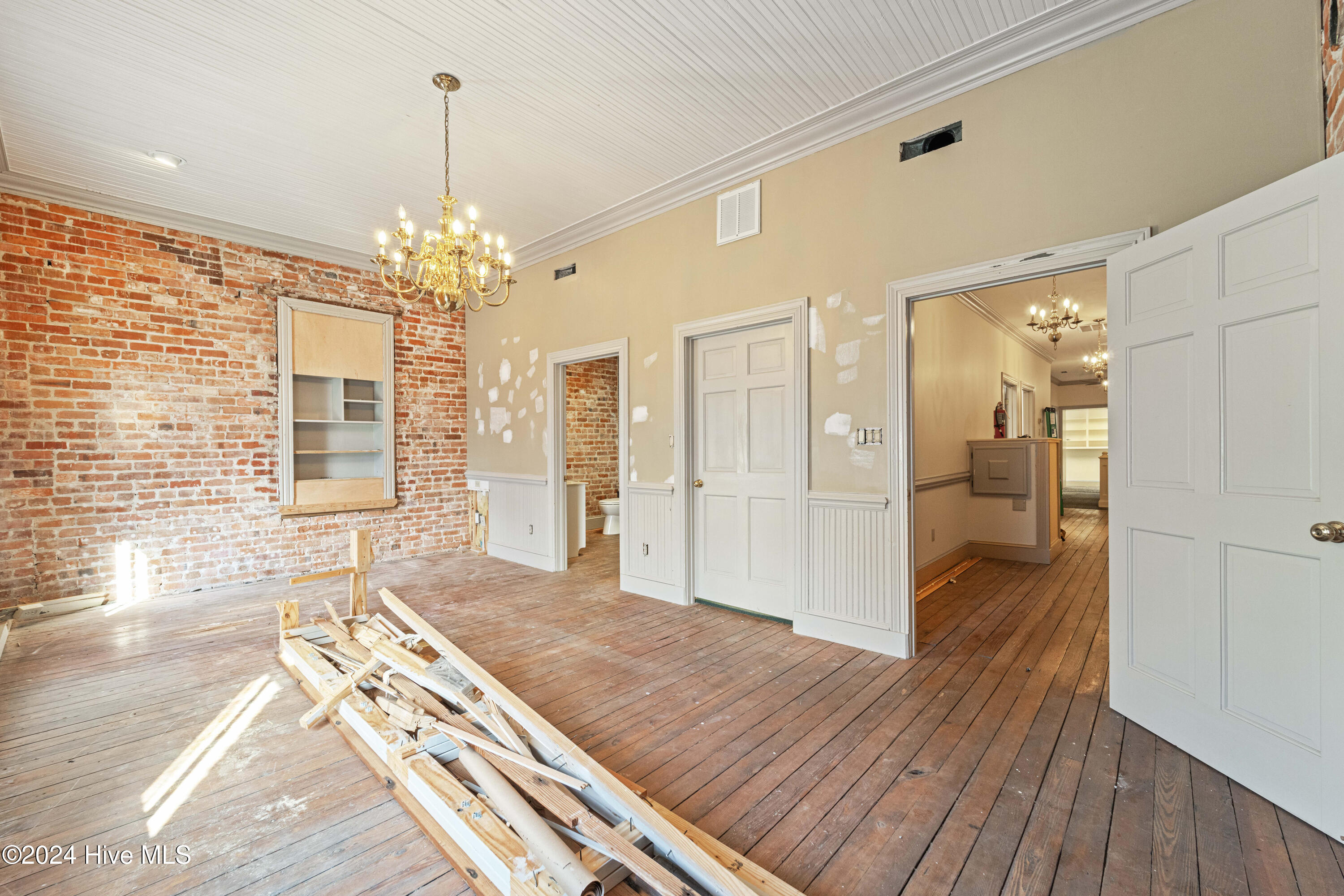 634 Court Street Property Photo 77
