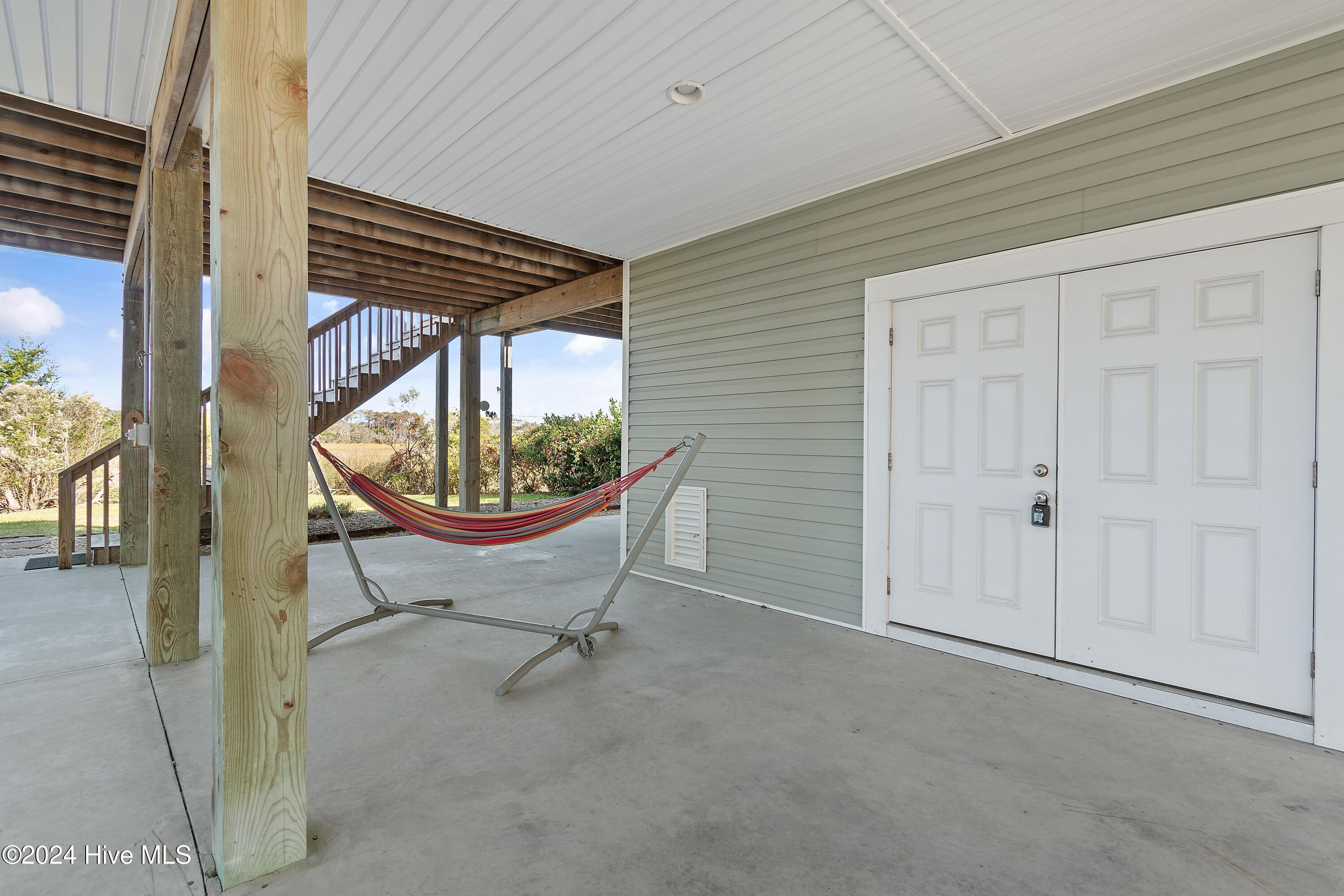 1020 W Pelican Drive Property Photo 13