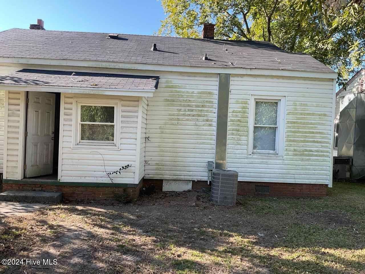 1110 Colonial Avenue Property Photo 5