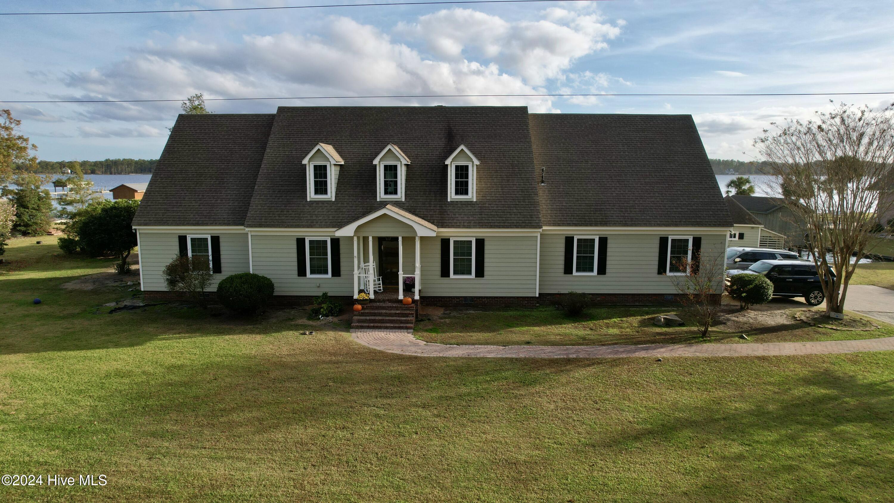 563 Smith Shore Road Property Photo