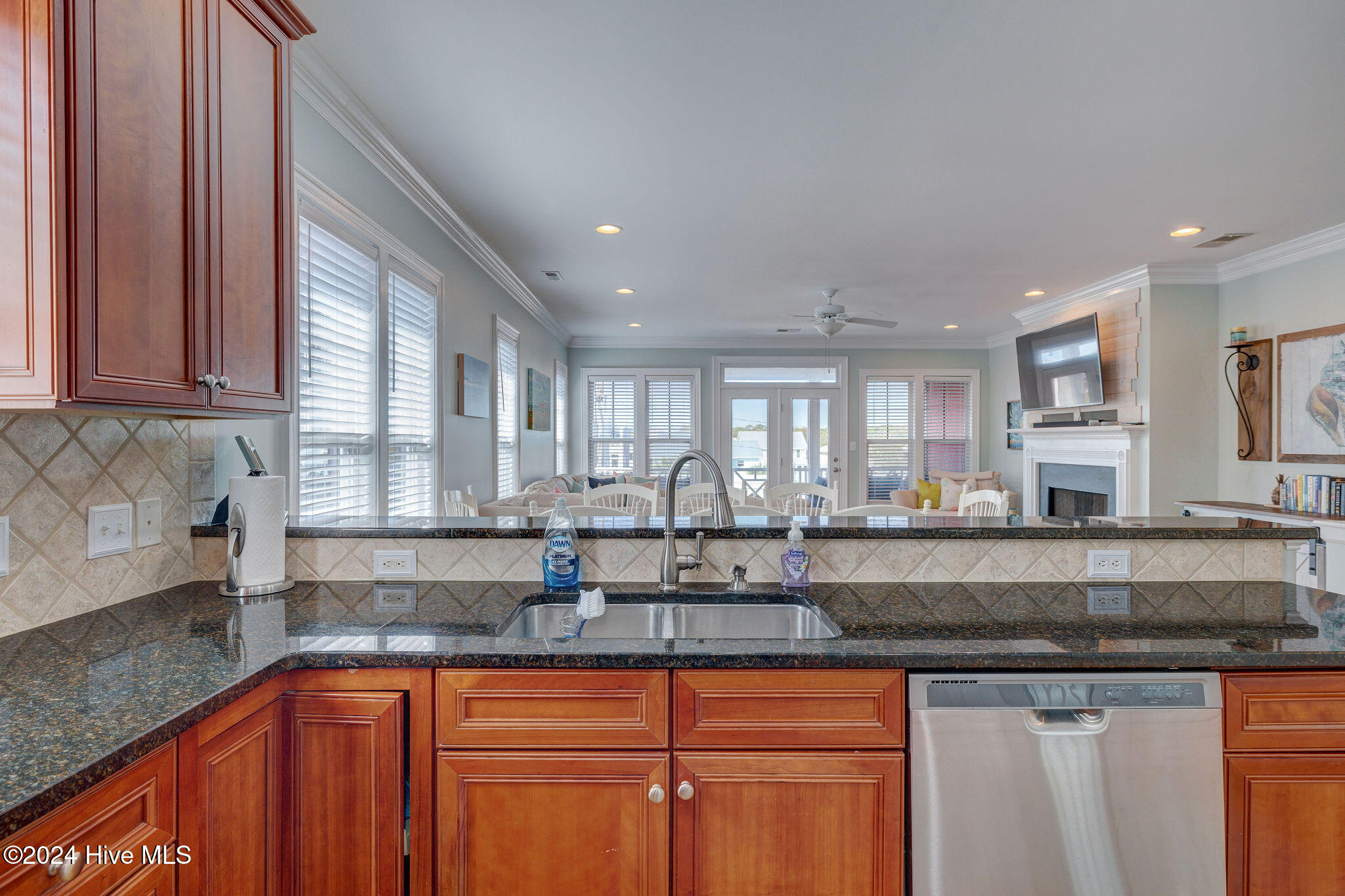 230 Third Avenue A Property Photo 34