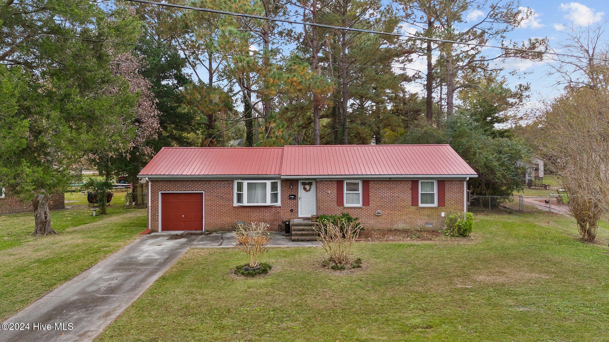 2603 N Hills Drive Property Photo 8