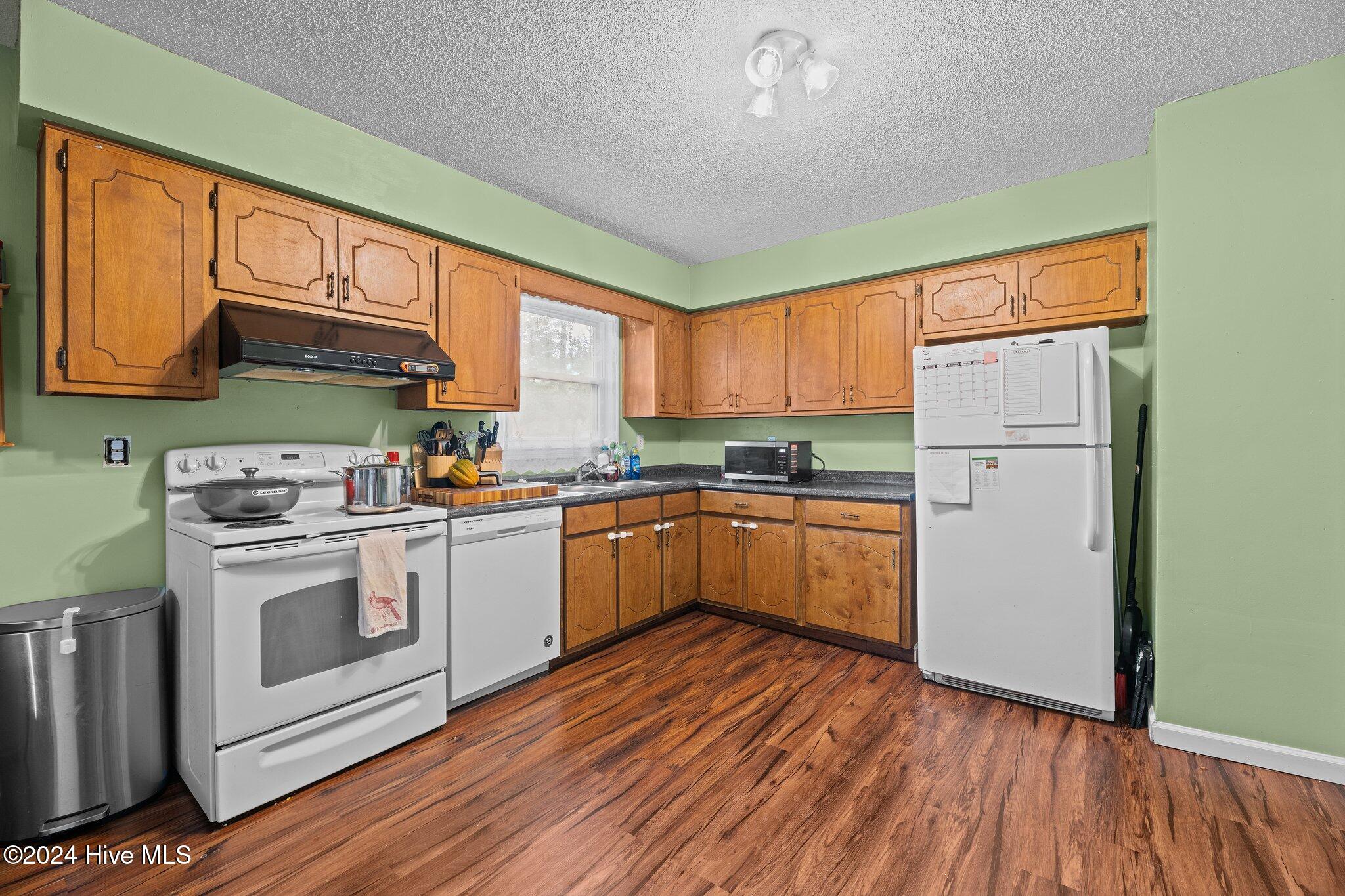 2603 N Hills Drive Property Photo 15