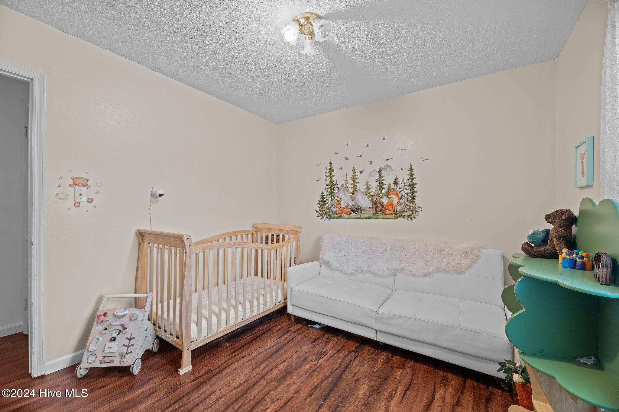 2603 N Hills Drive Property Photo 22