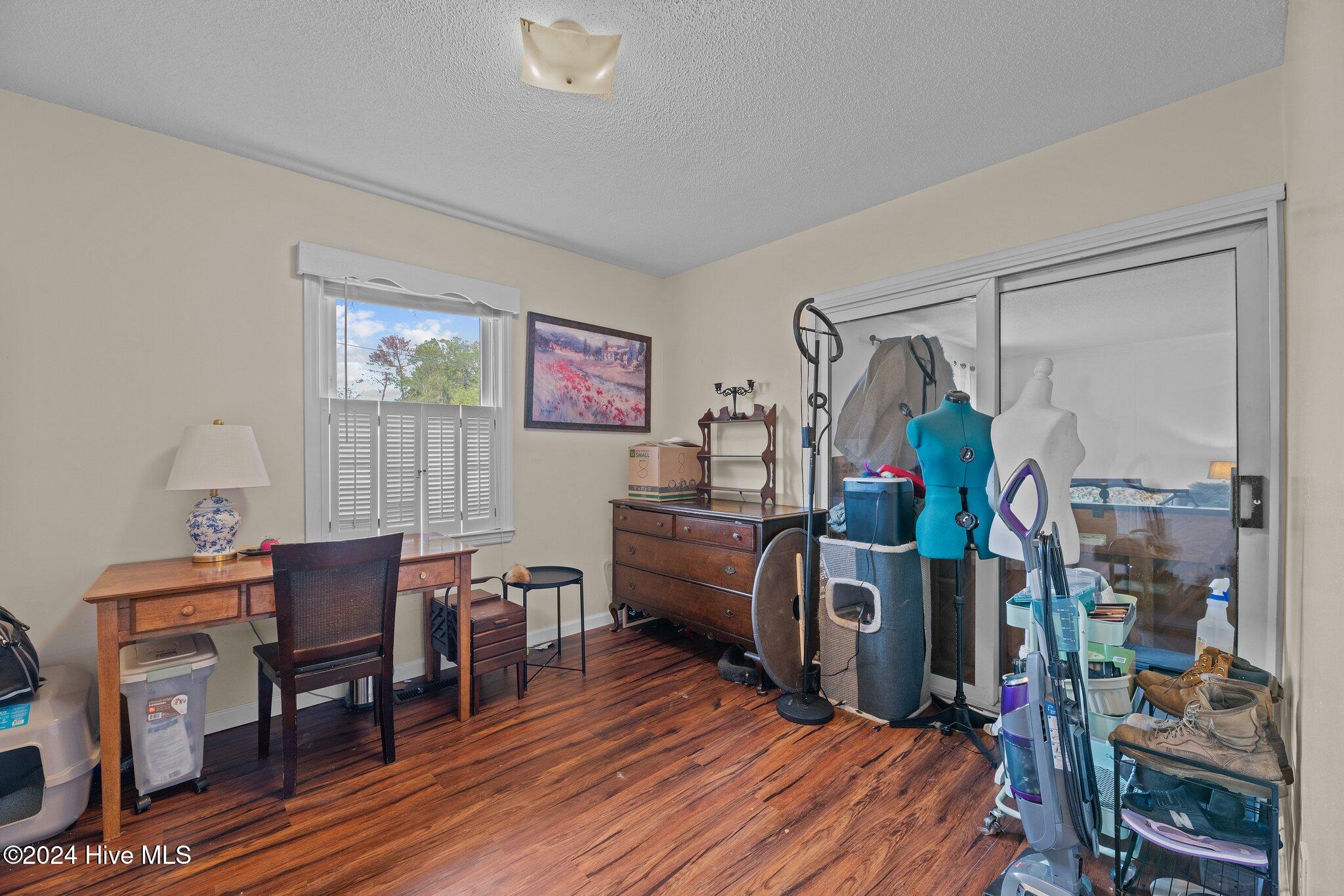 2603 N Hills Drive Property Photo 23